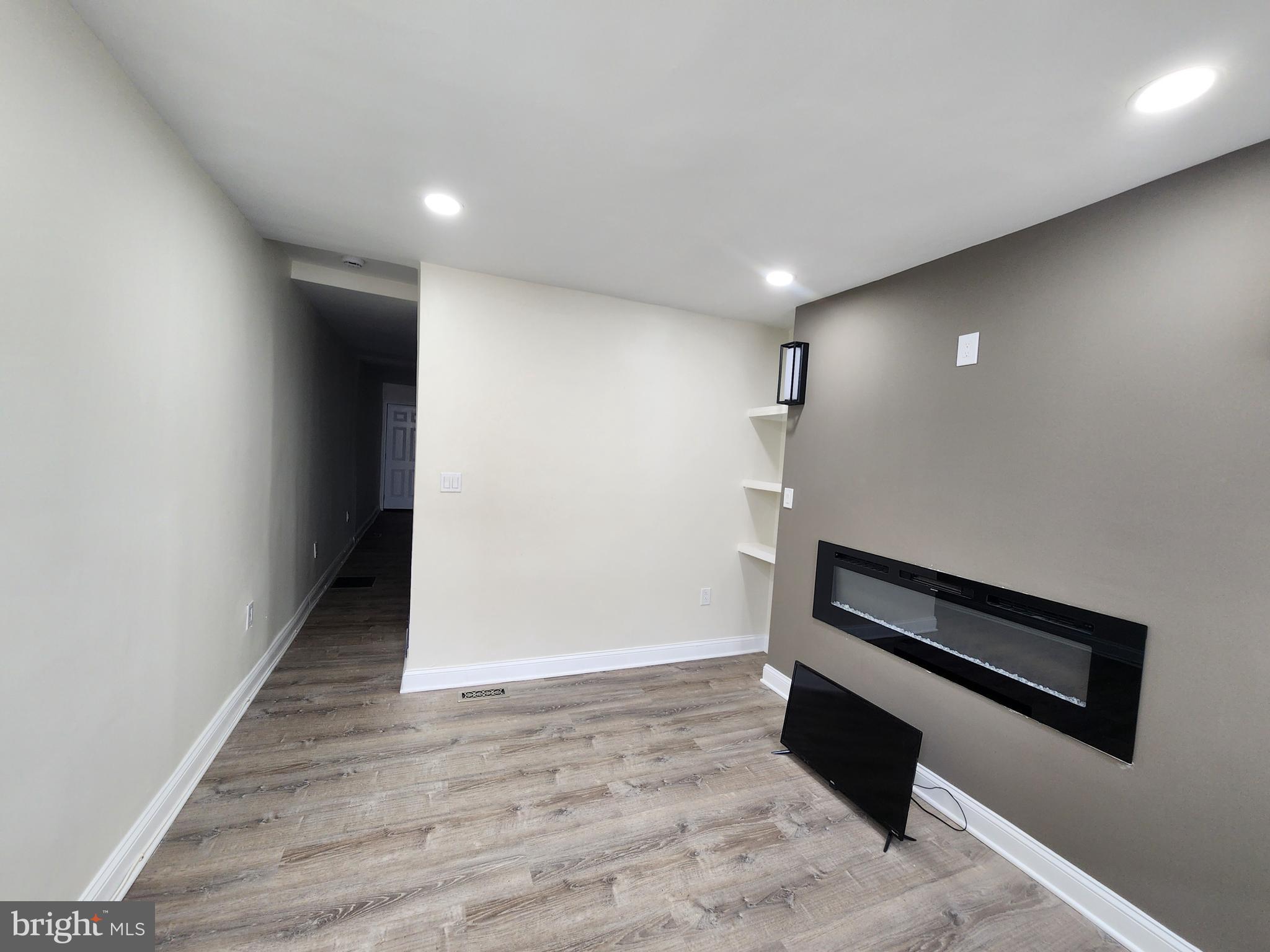 MONDAWMIN - Residential
