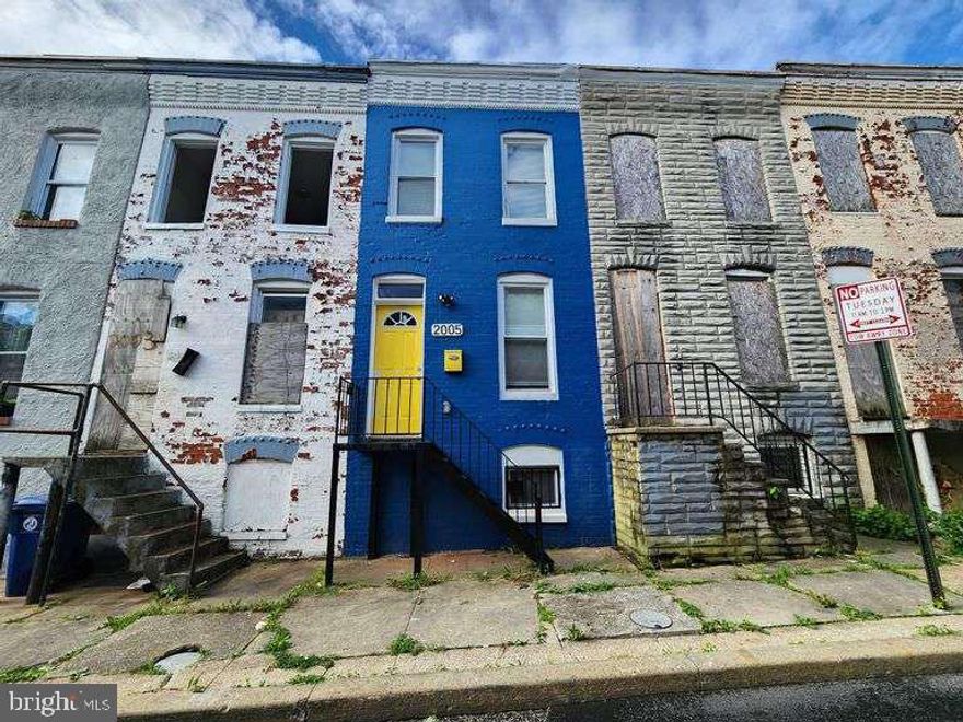 ONLINE AUCTION: This auction takes place on the Ashland Auction Group Website Bidding Platform. Bidding begins 05/14/2026 @ 10:00 AM. Bidding ends 05/18/2026 @ 11:20 AM. List Price is Suggested Opening Bid. Deposit: $5,000. 2 Story Townhouse located in the Mondawmin area. JUST MINUTES to Coppin State University. Easy access to major traffic artery W North Ave.