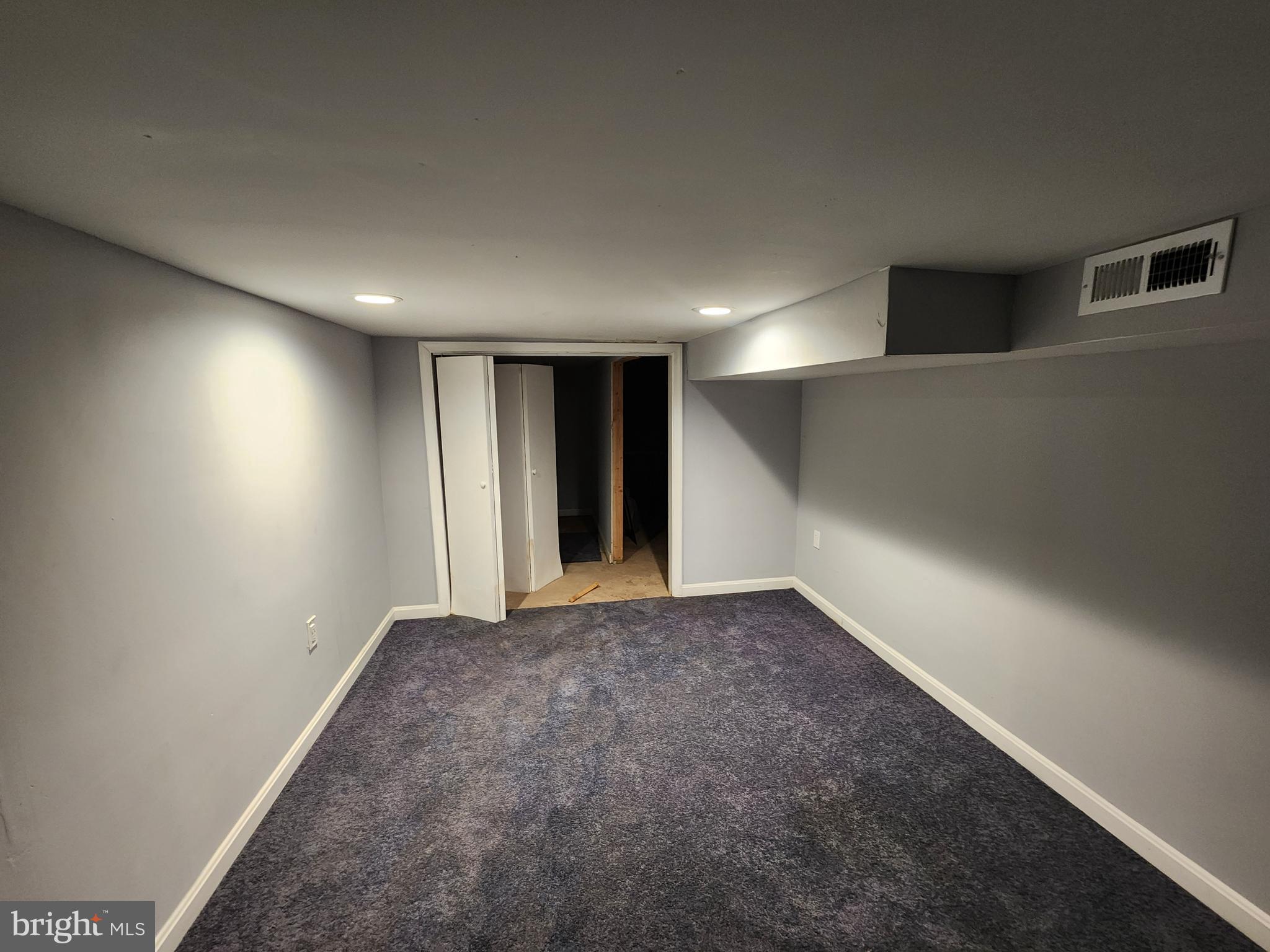 MONDAWMIN - Residential