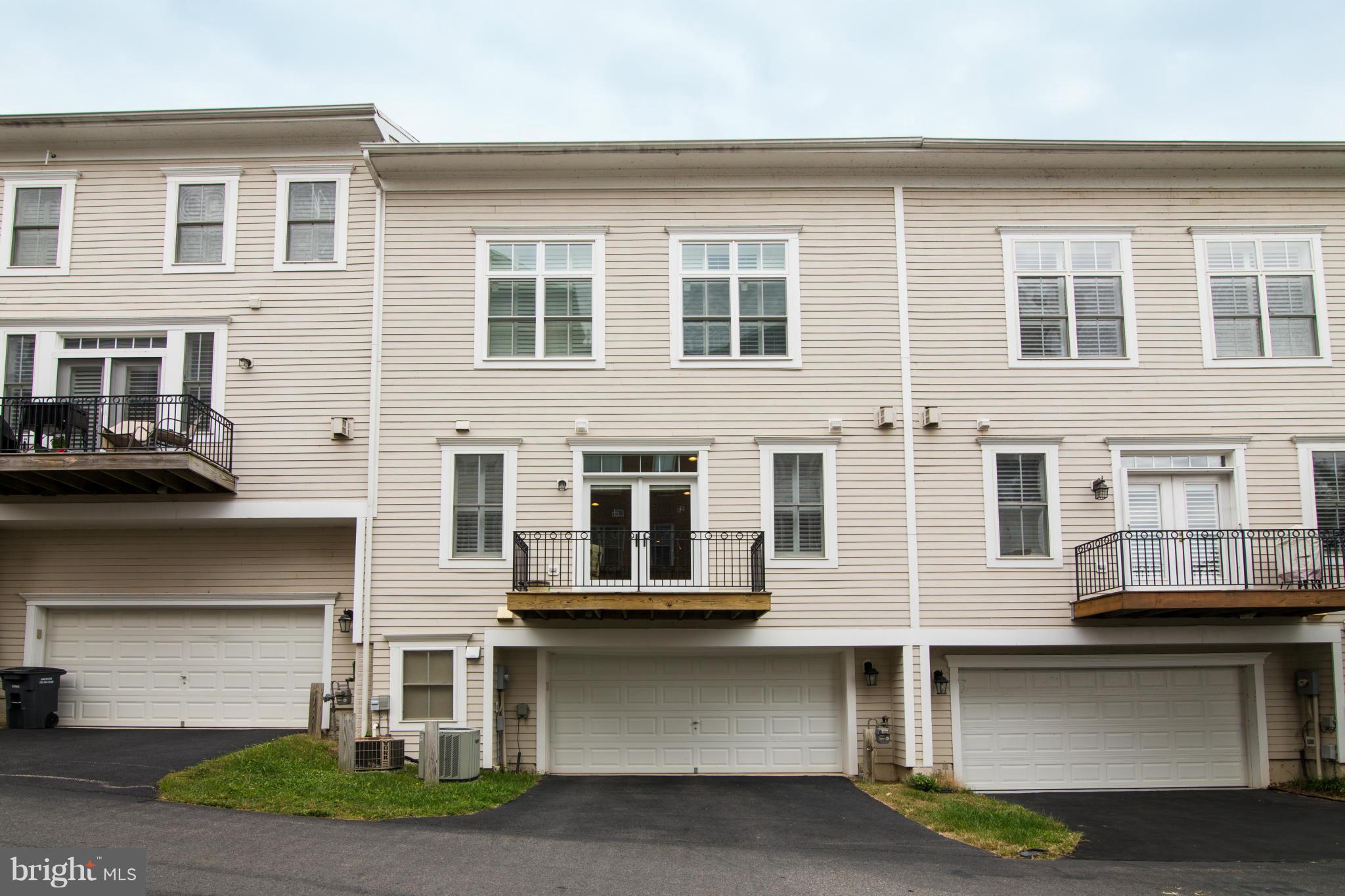 BELMONT BAY - Residential