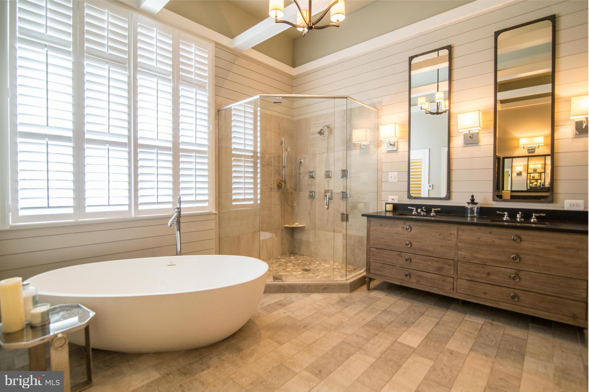 BELMONT BAY - Residential