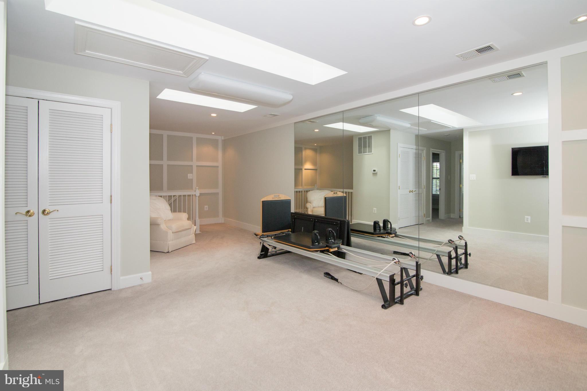 BELMONT BAY - Residential