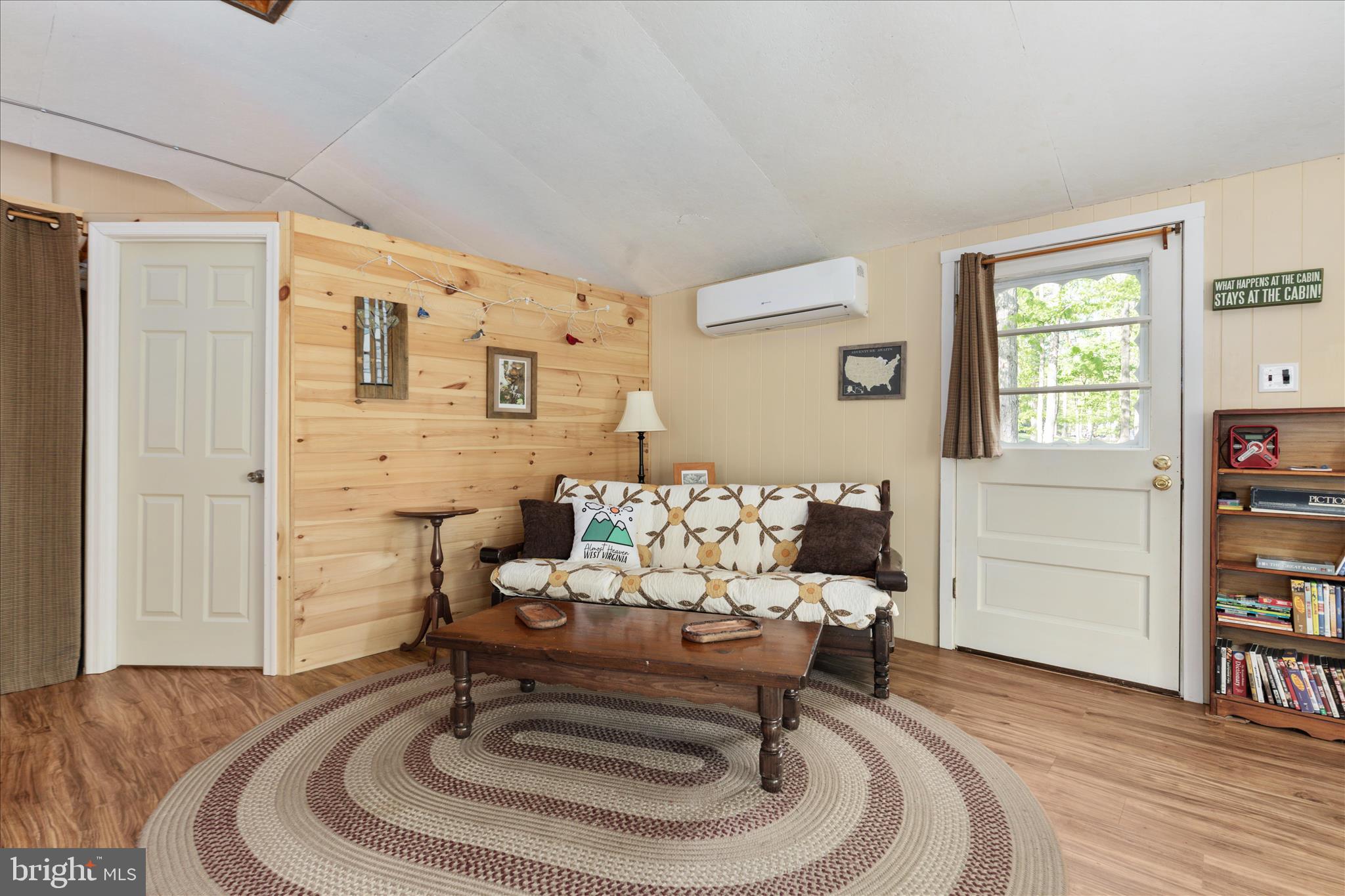 SLEEPY HOLLOW - Residential