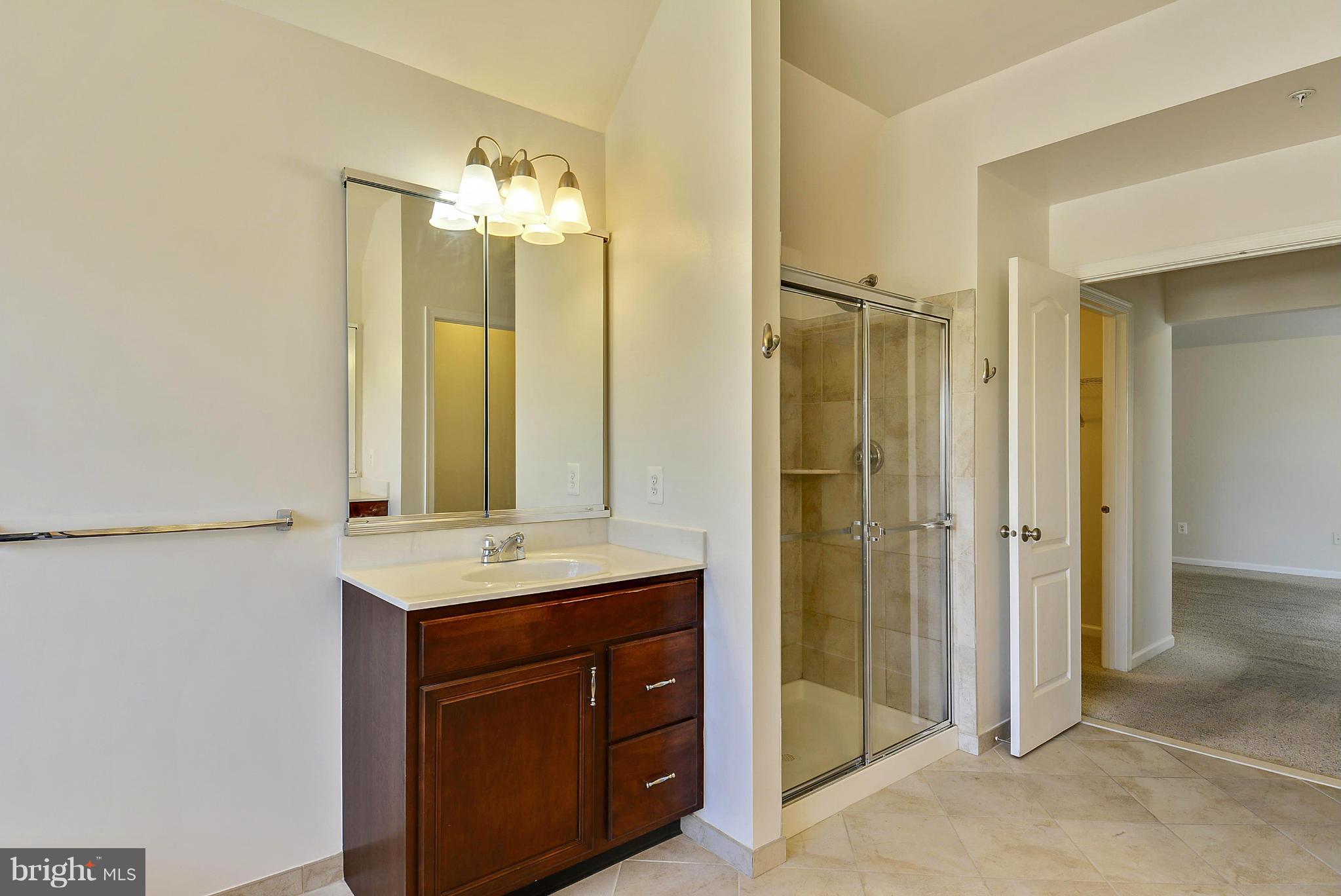 MARLBORO RIDGE - Residential