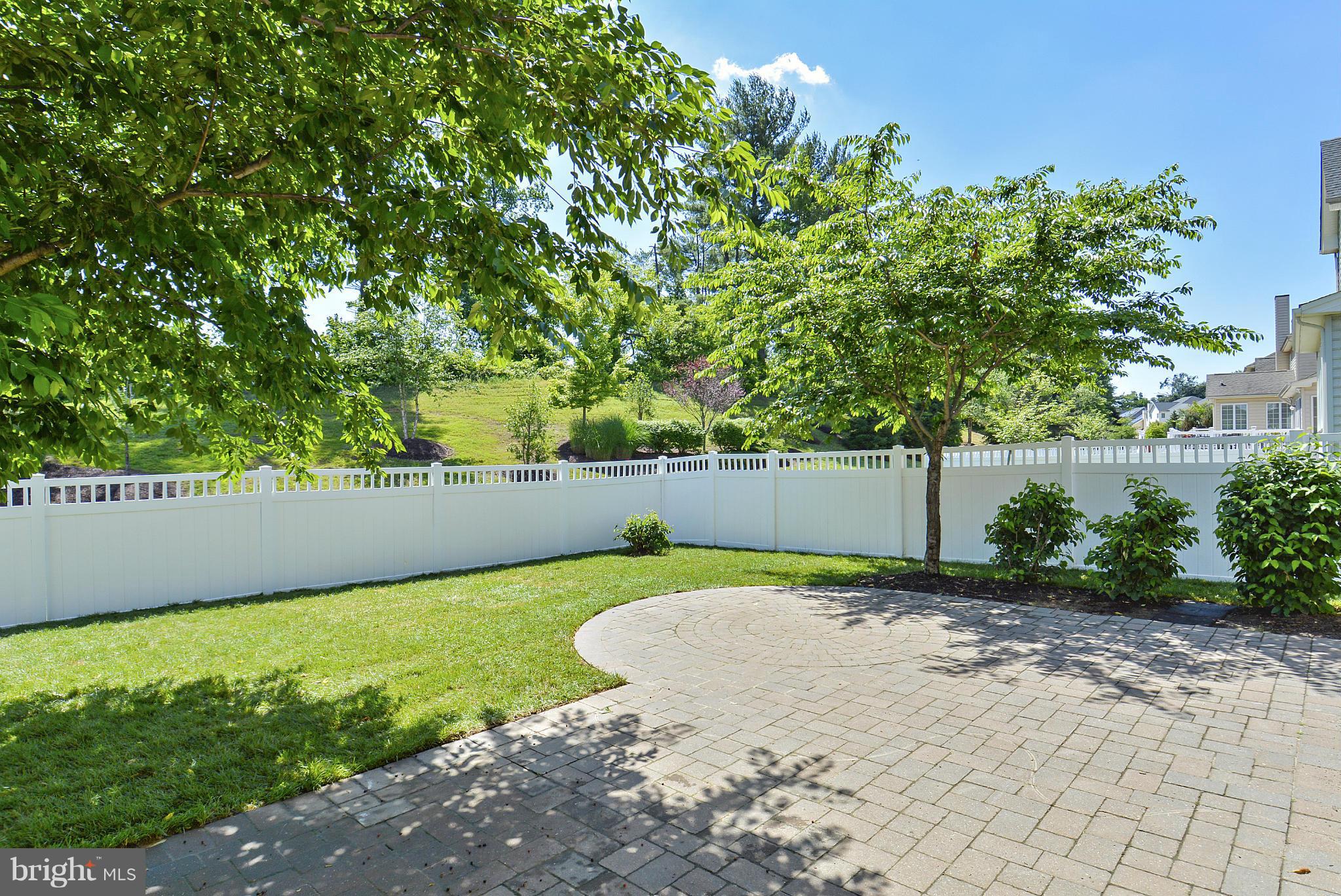 MARLBORO RIDGE - Residential