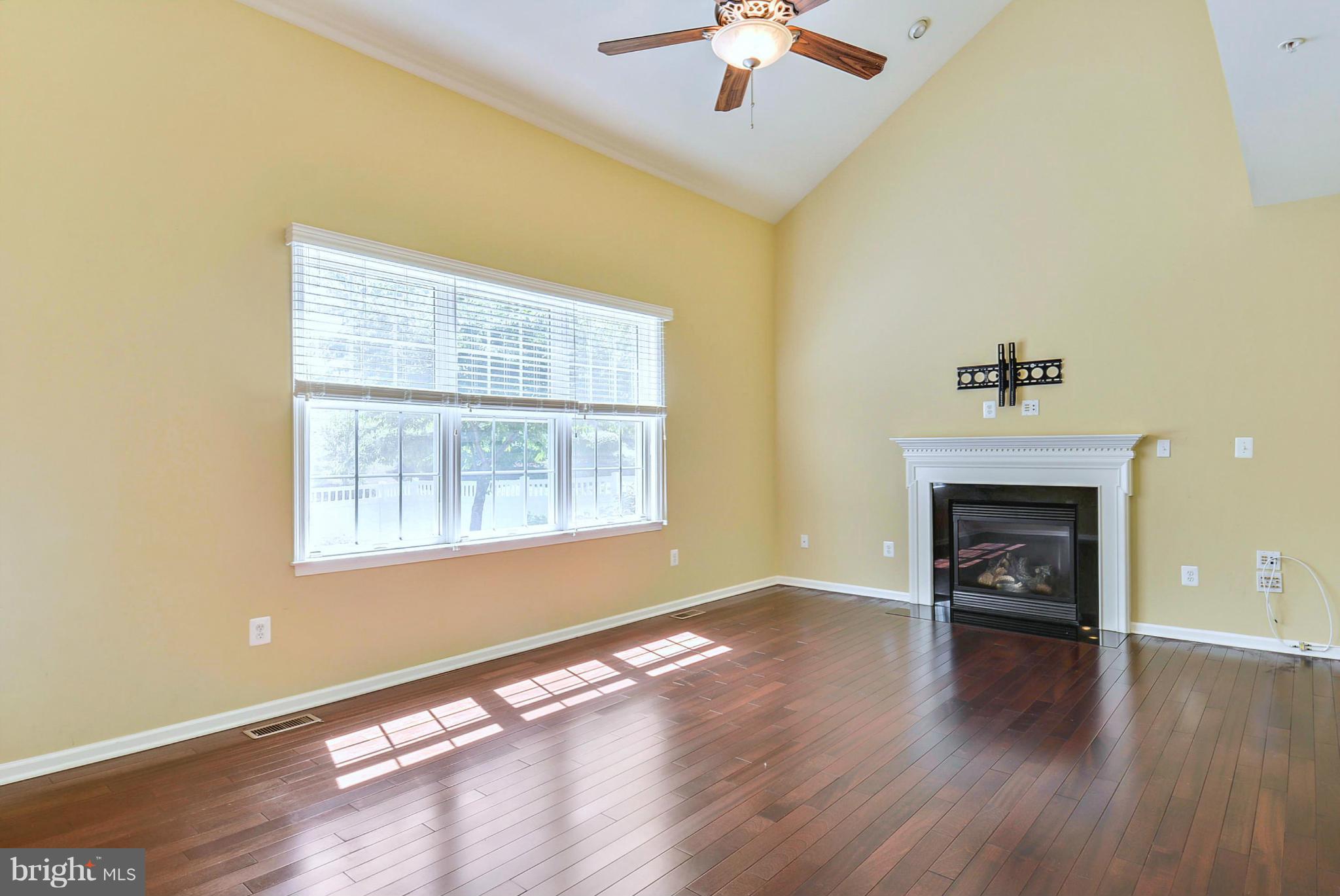 MARLBORO RIDGE - Residential