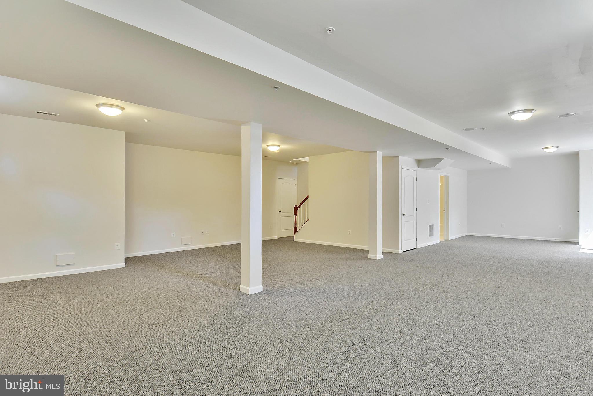 MARLBORO RIDGE - Residential