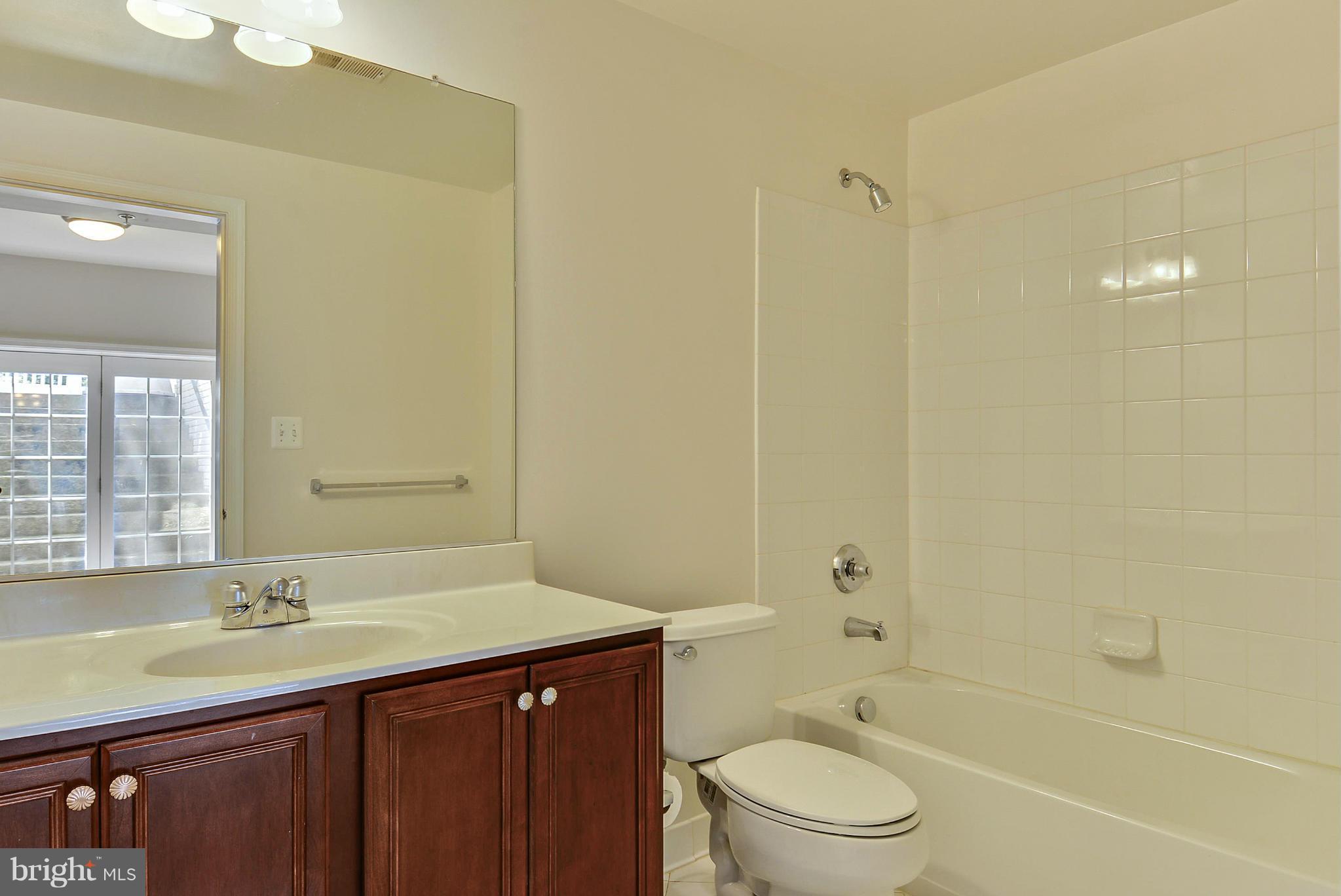 MARLBORO RIDGE - Residential