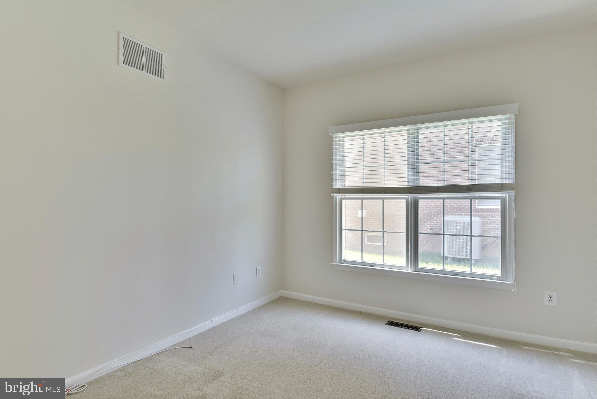 MARLBORO RIDGE - Residential