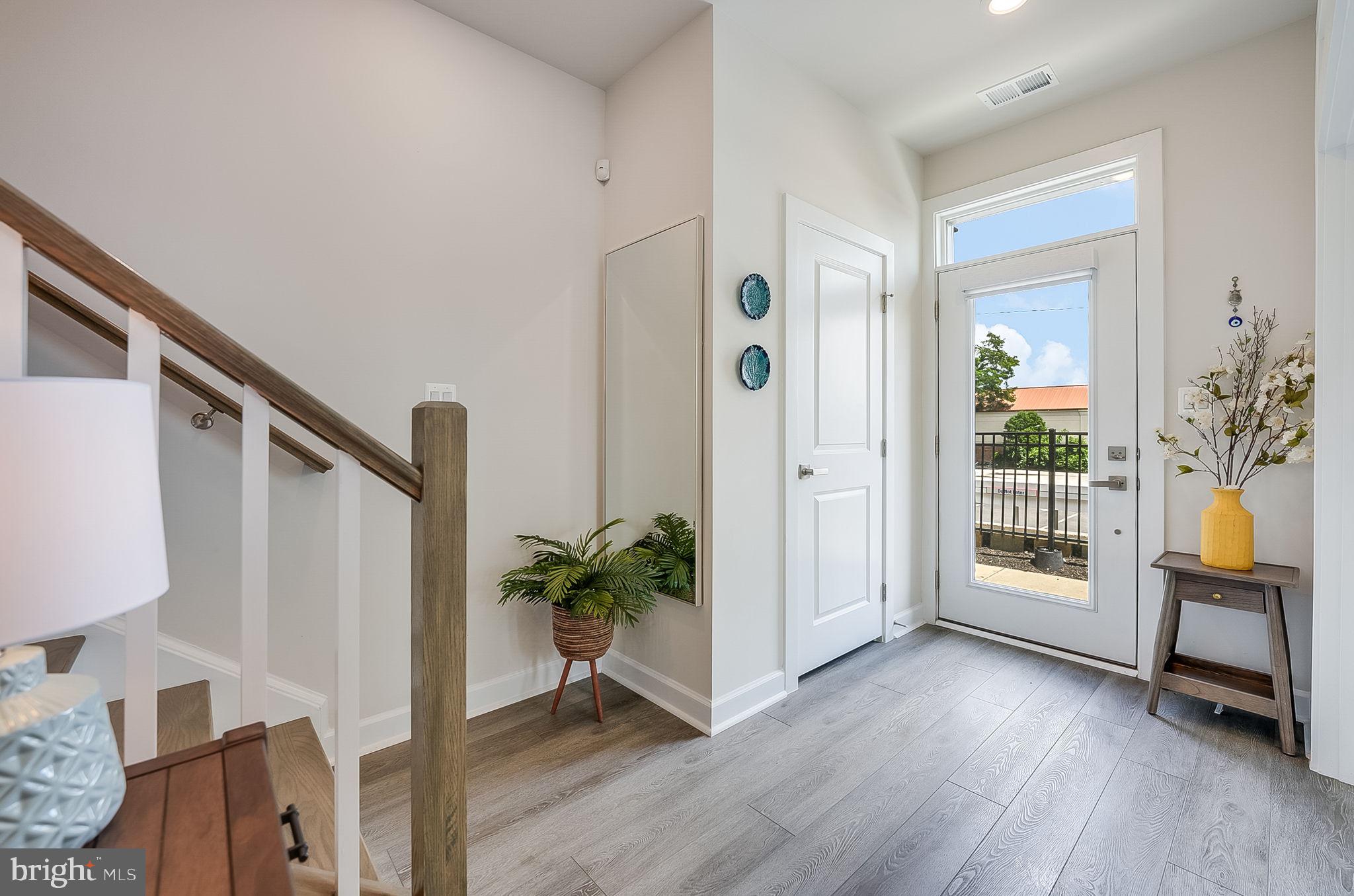 119 MARKET SQUARE NW 38