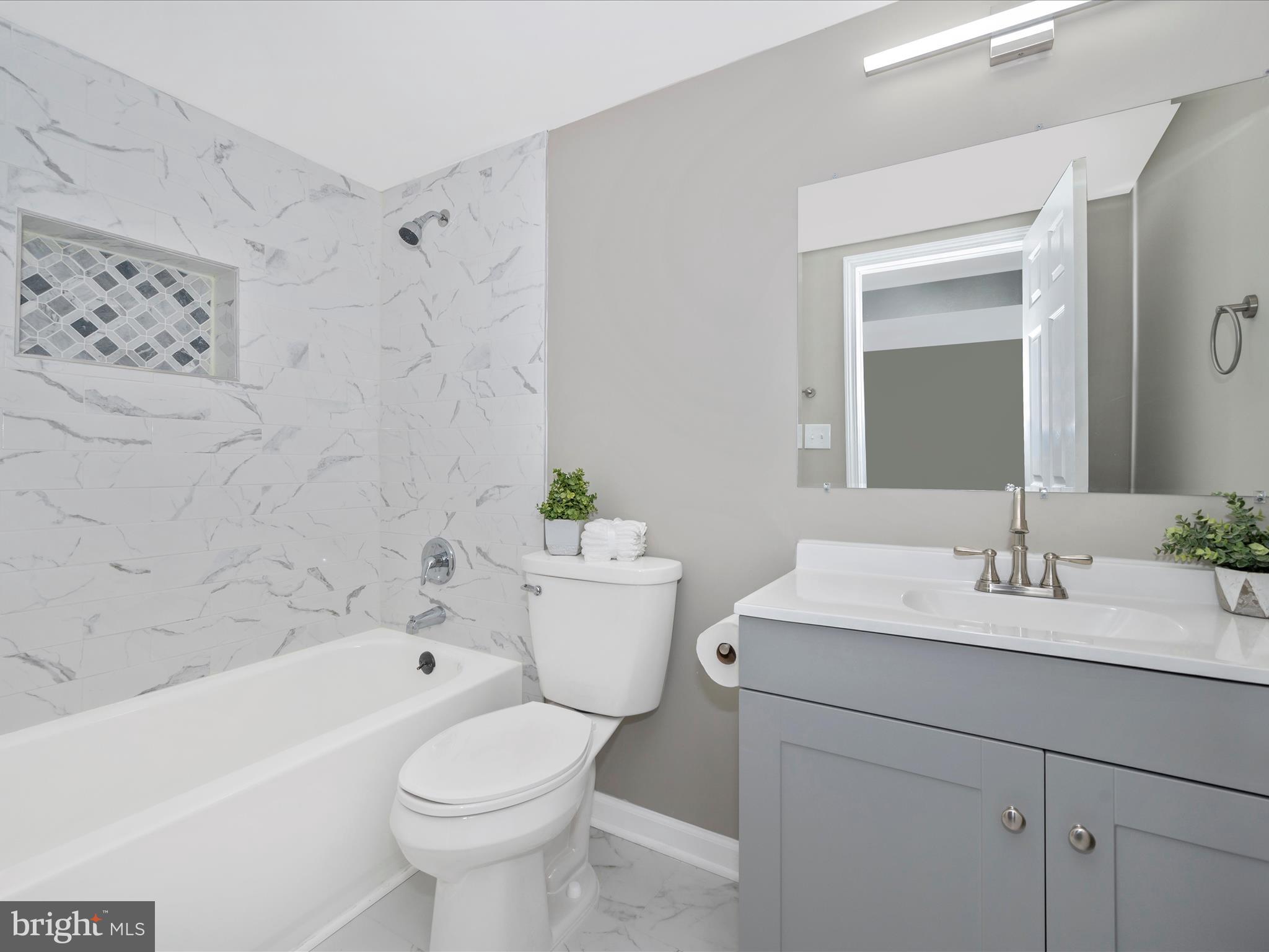 POTOMAC CHASE - Residential