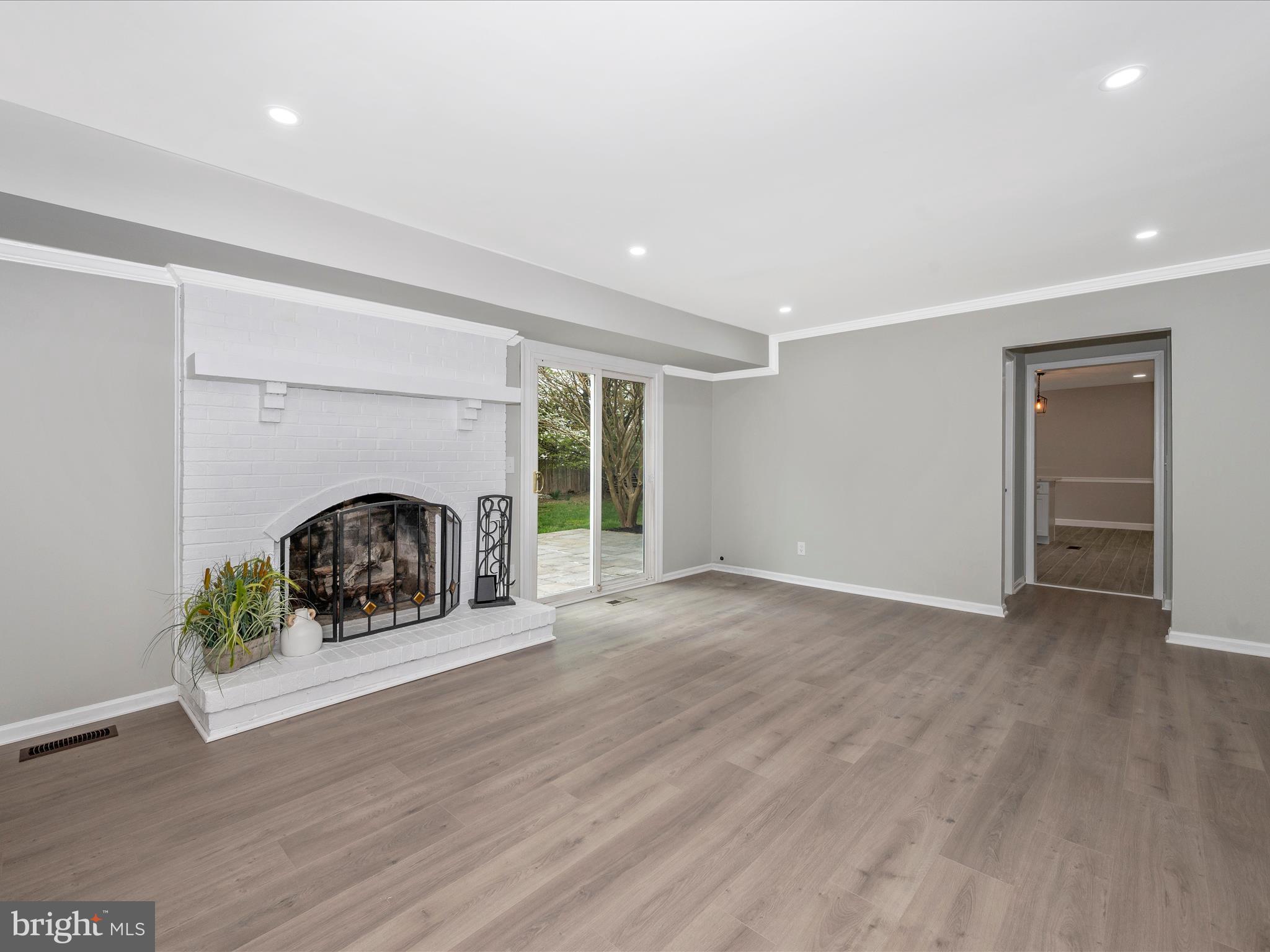 POTOMAC CHASE - Residential