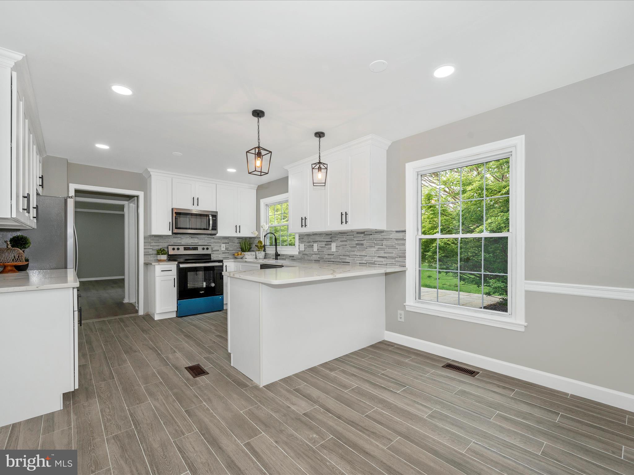 POTOMAC CHASE - Residential