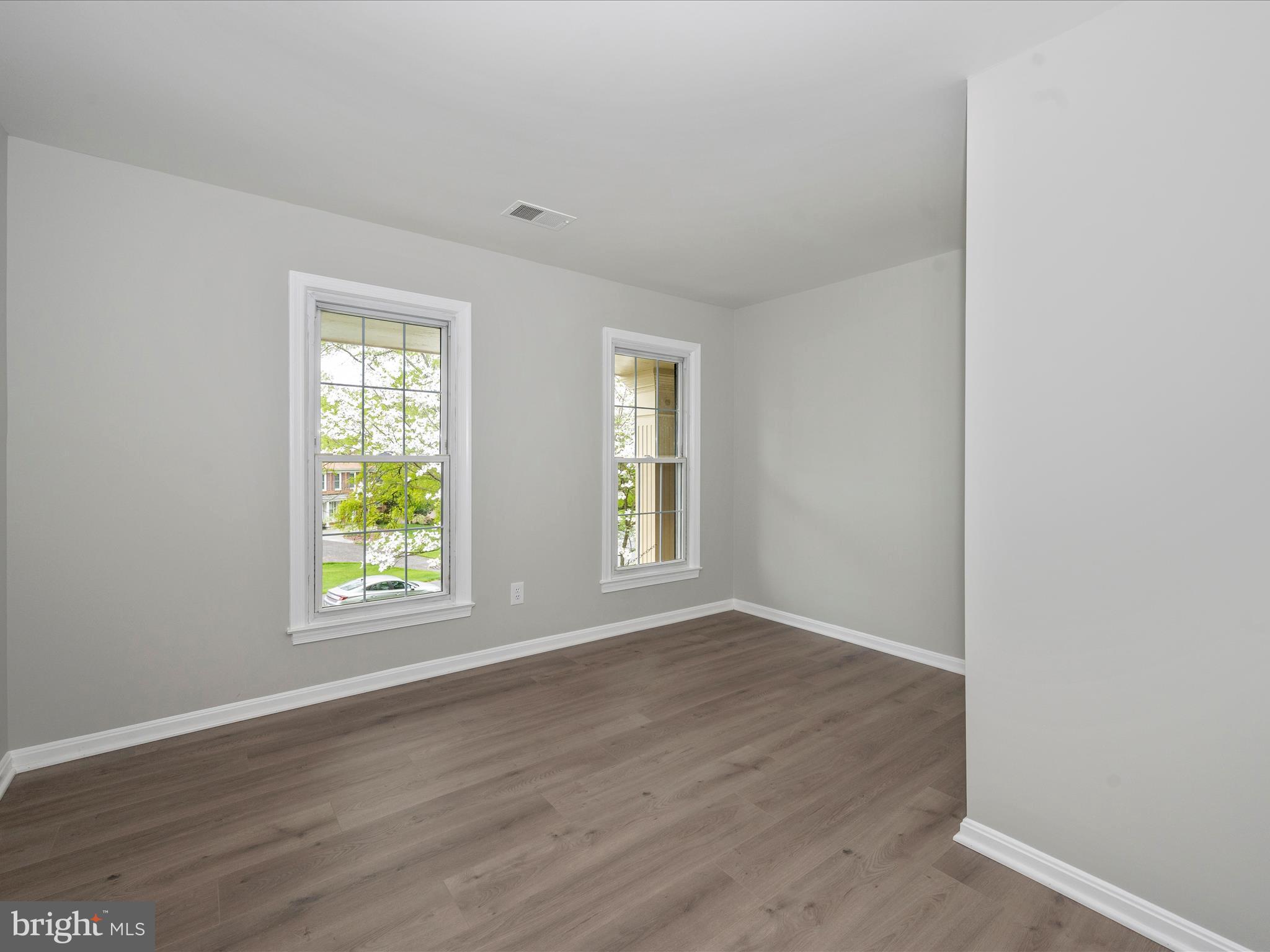 POTOMAC CHASE - Residential