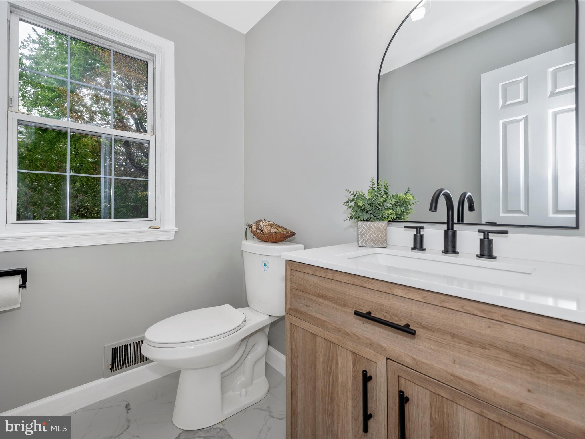 POTOMAC CHASE - Residential