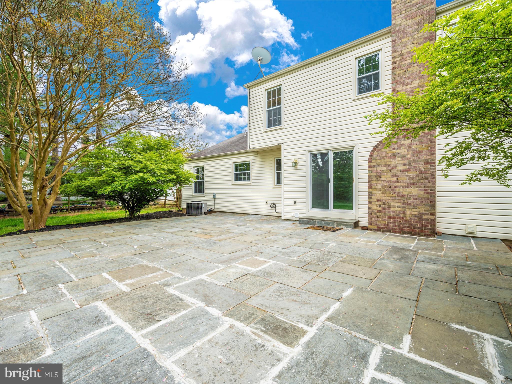 POTOMAC CHASE - Residential