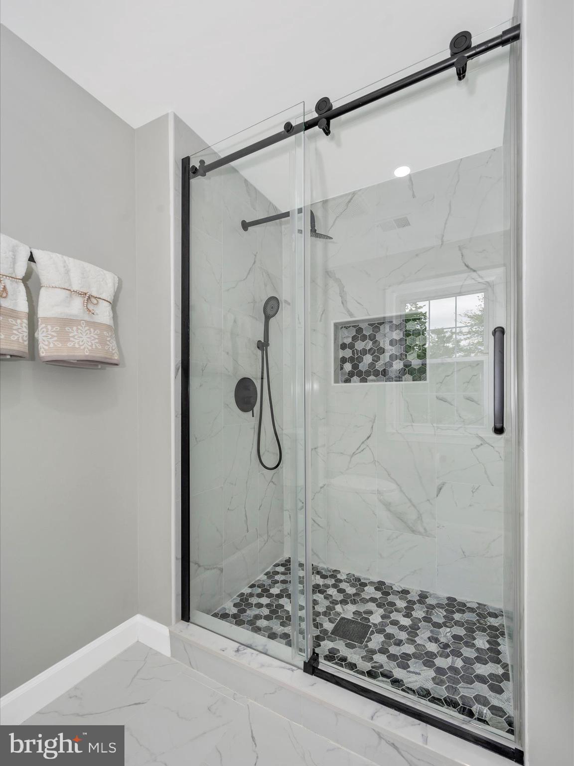 POTOMAC CHASE - Residential