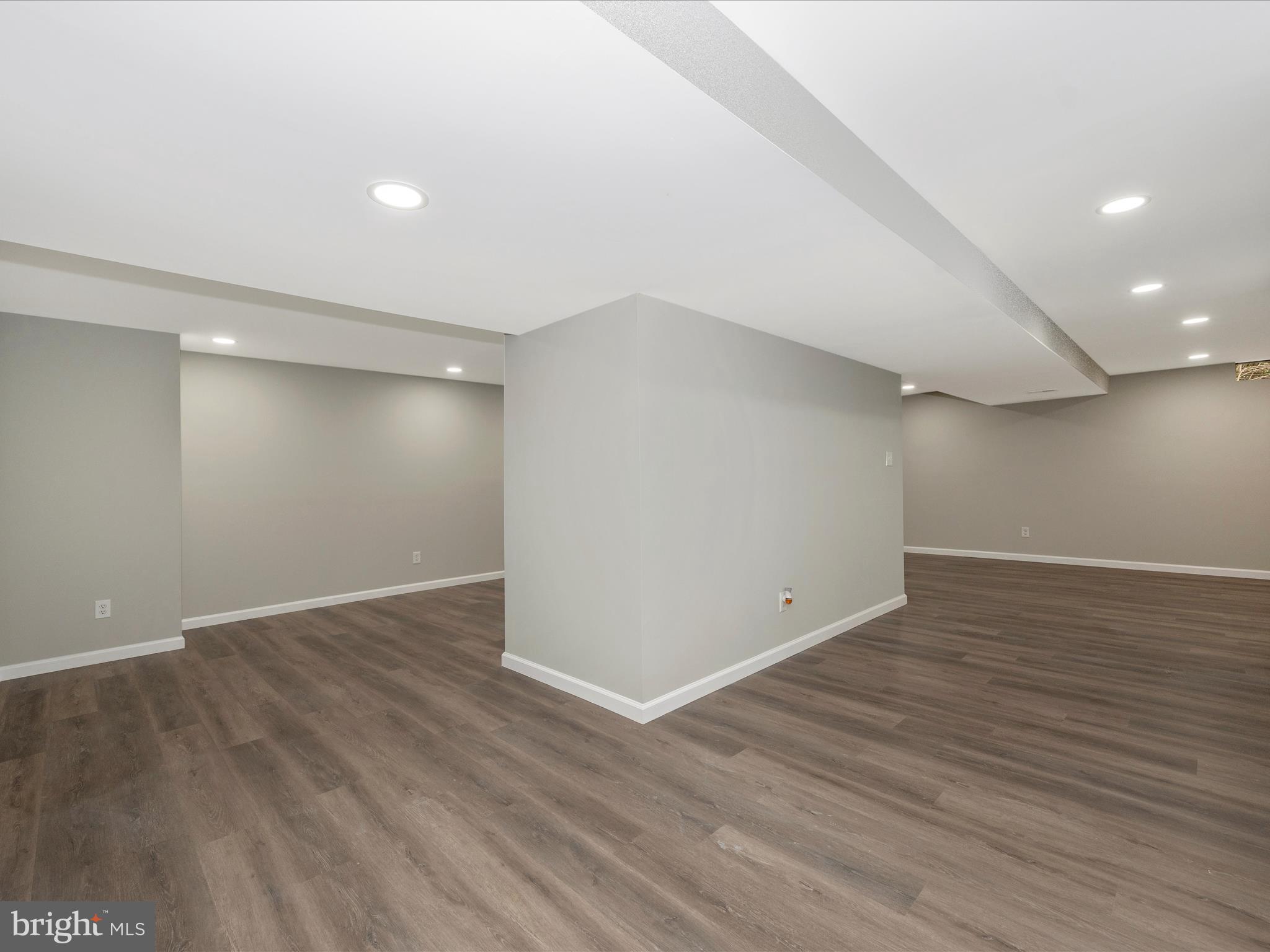 POTOMAC CHASE - Residential