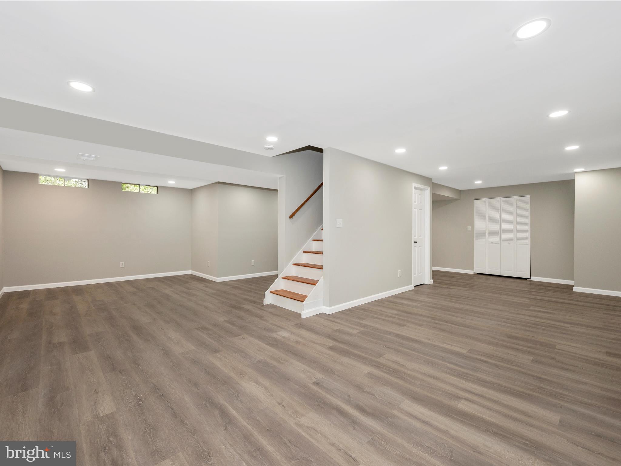 POTOMAC CHASE - Residential