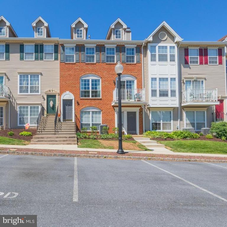 SOCIETY HILL - Residential
