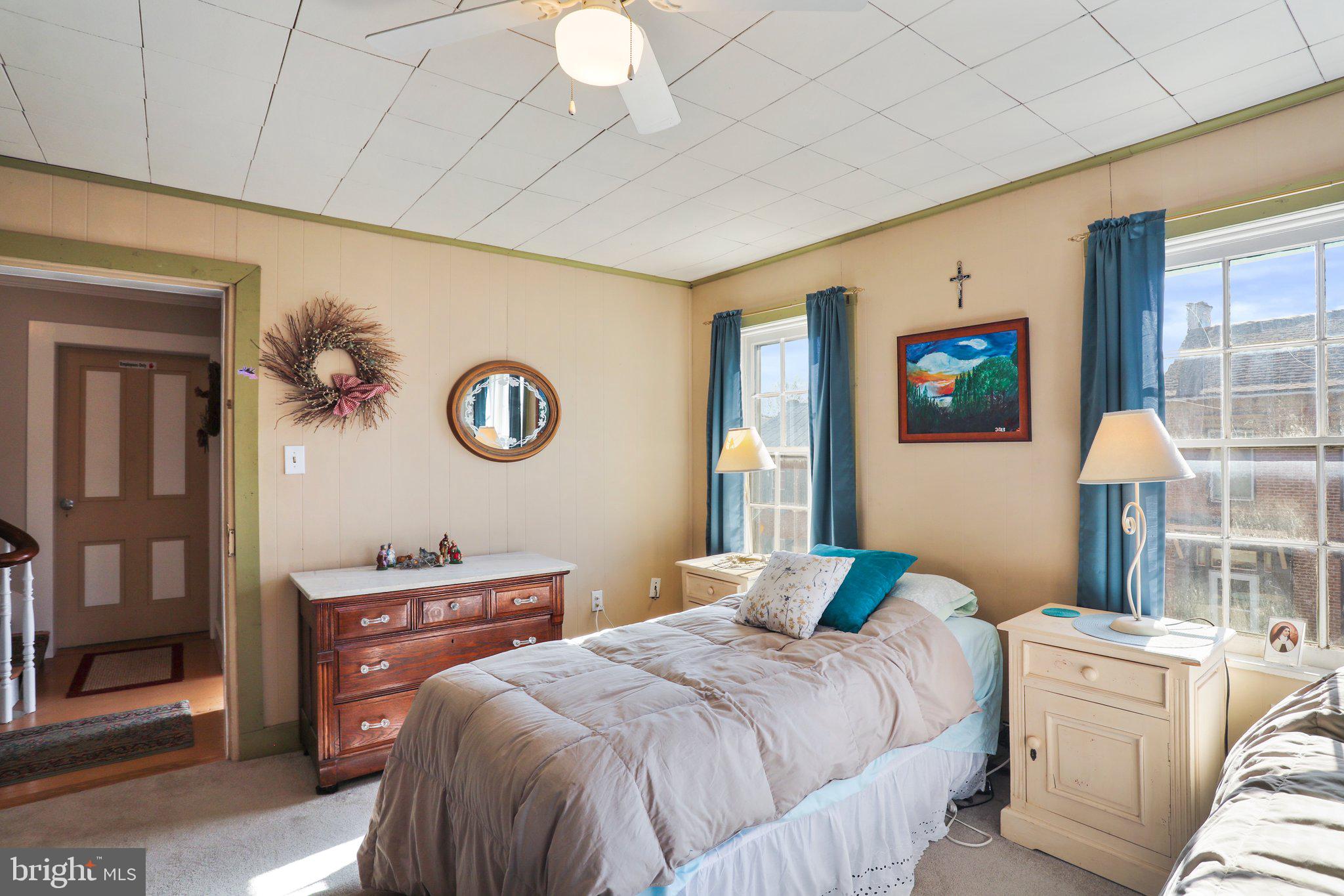 EMMITSBURG - Commercial Sale