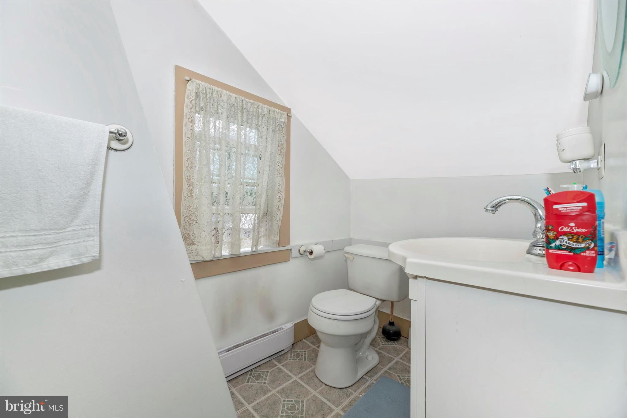 EMMITSBURG - Commercial Sale