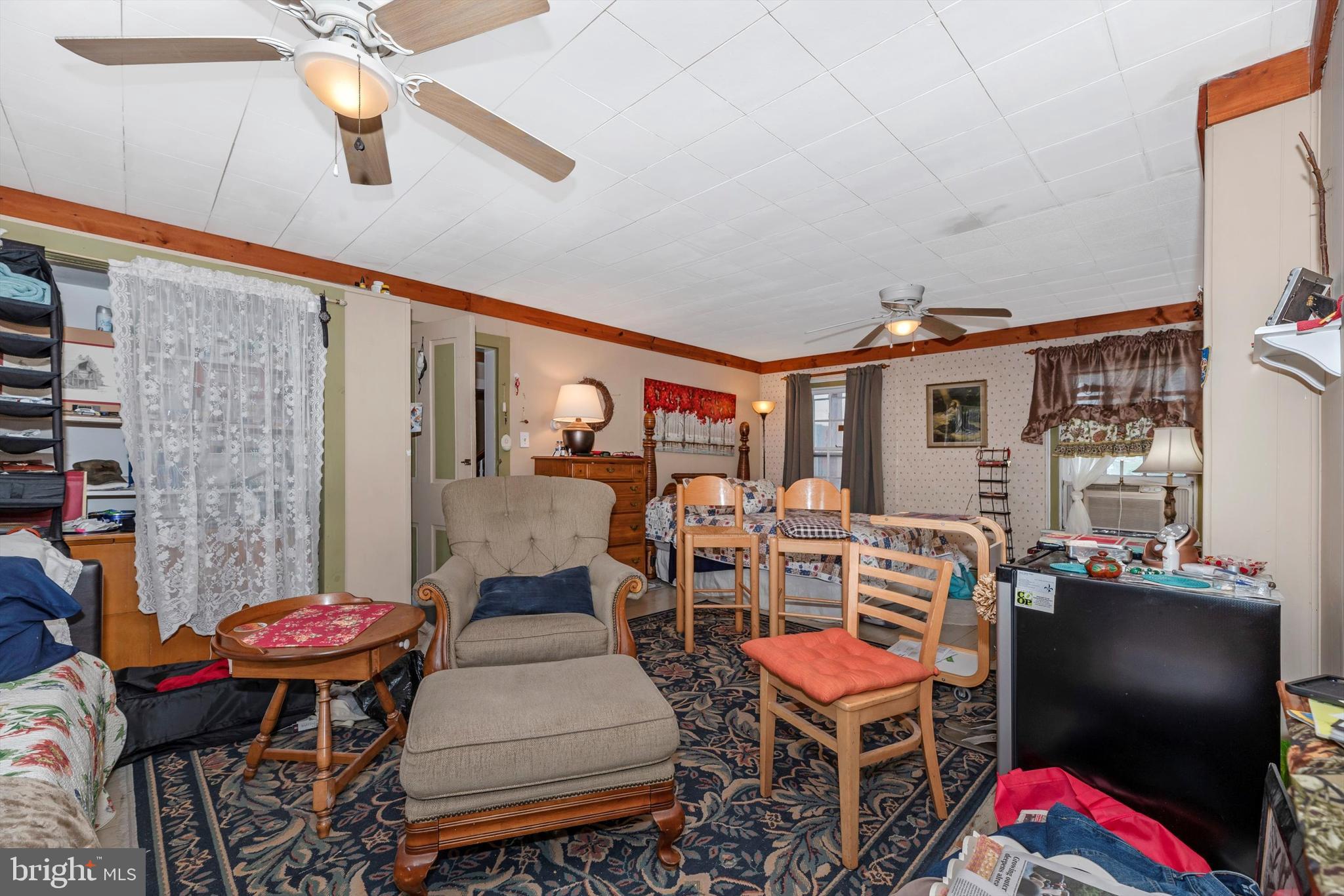 EMMITSBURG - Commercial Sale