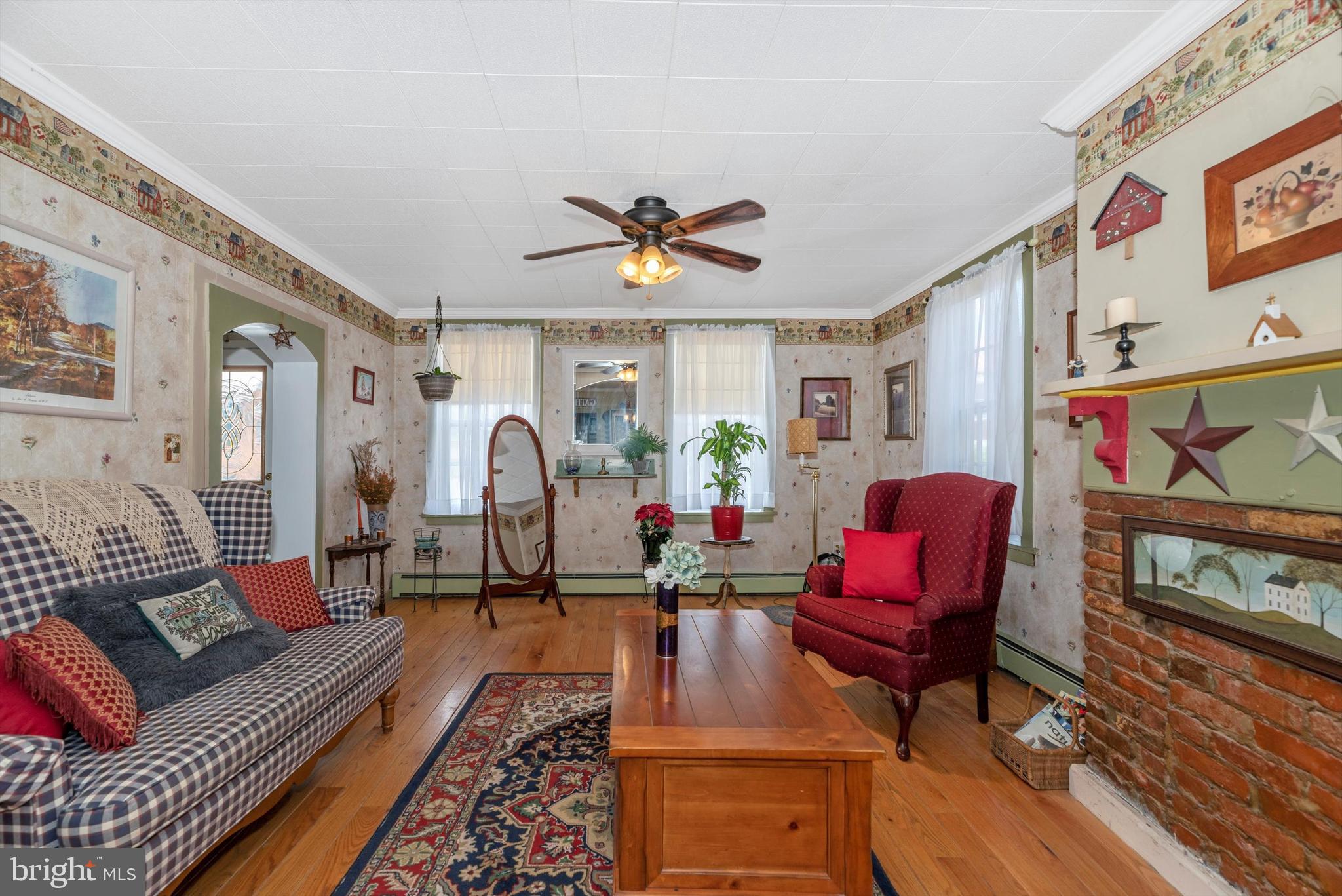 EMMITSBURG - Commercial Sale