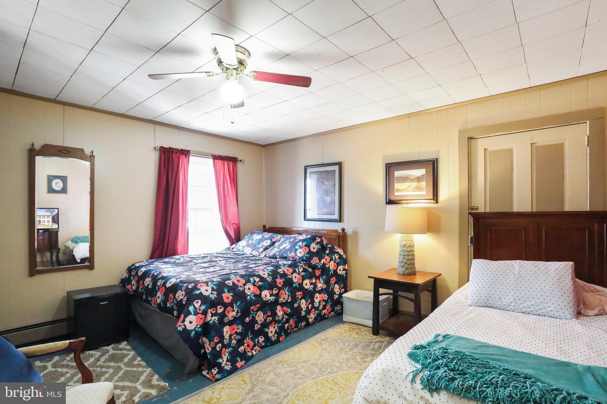 EMMITSBURG - Commercial Sale