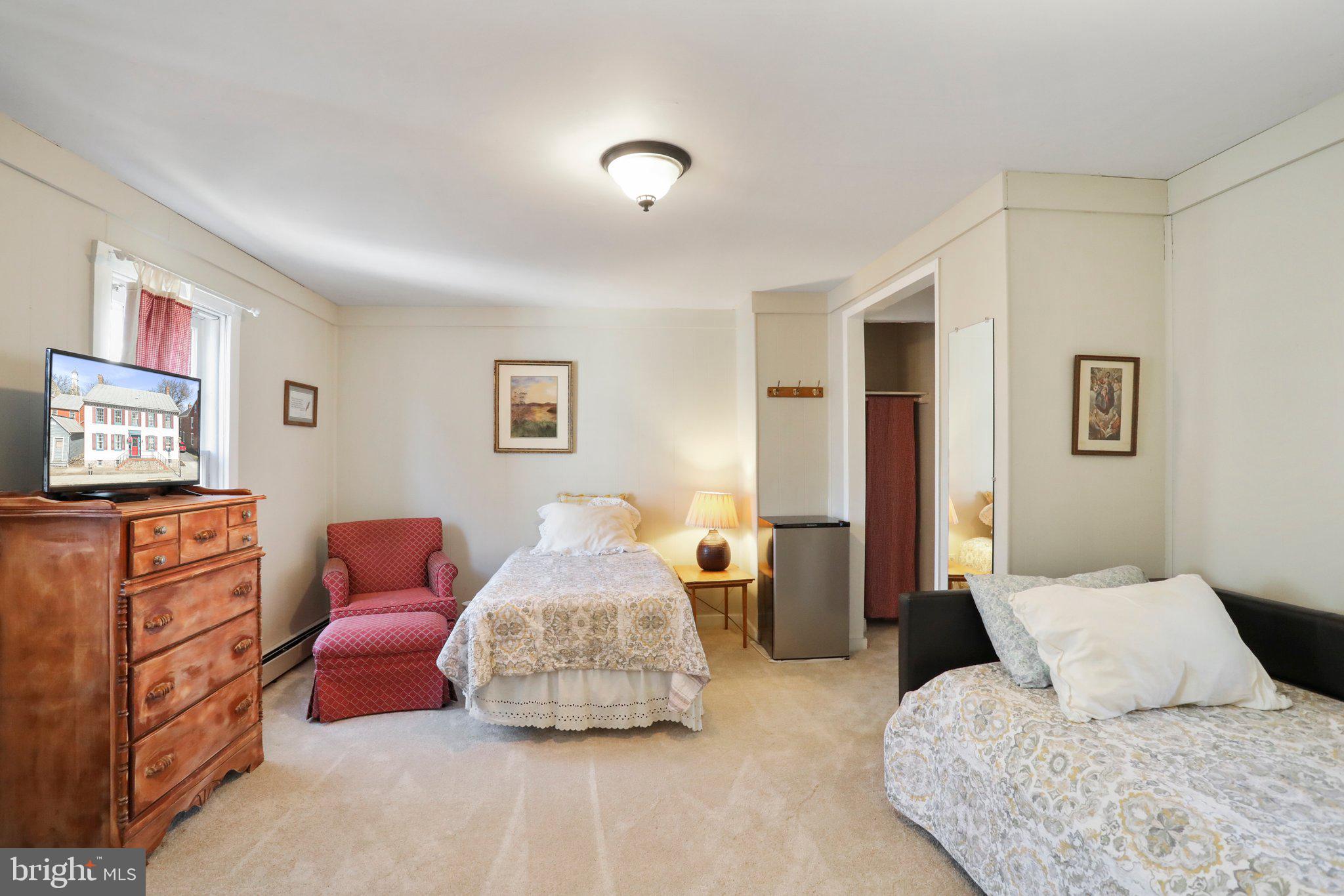 EMMITSBURG - Commercial Sale