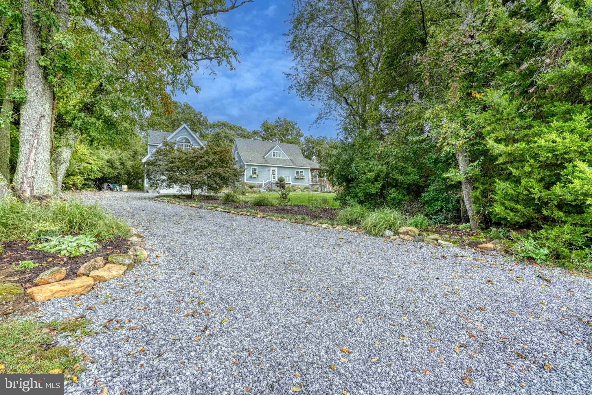 PEAR TREE POINT - Residential