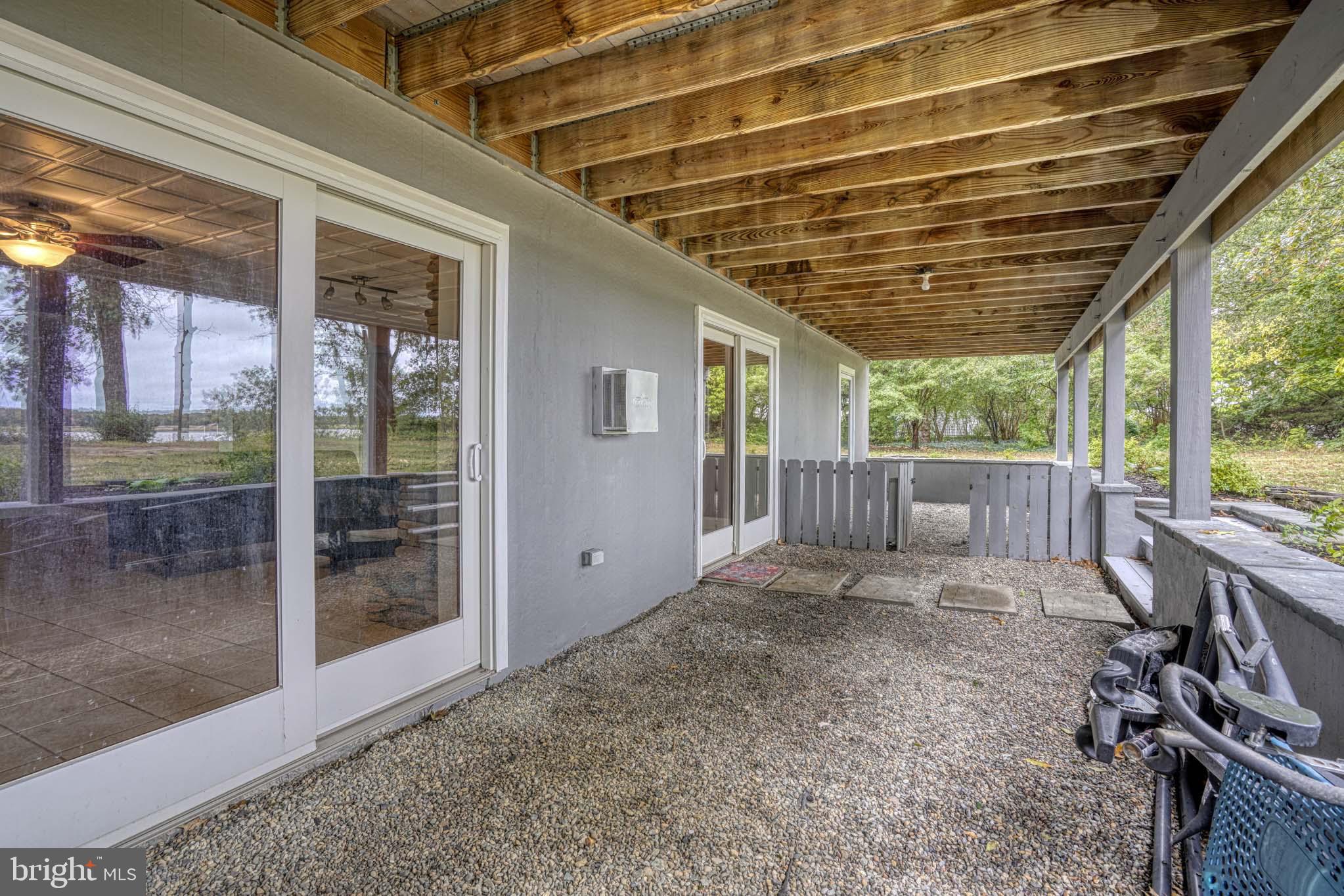 PEAR TREE POINT - Residential