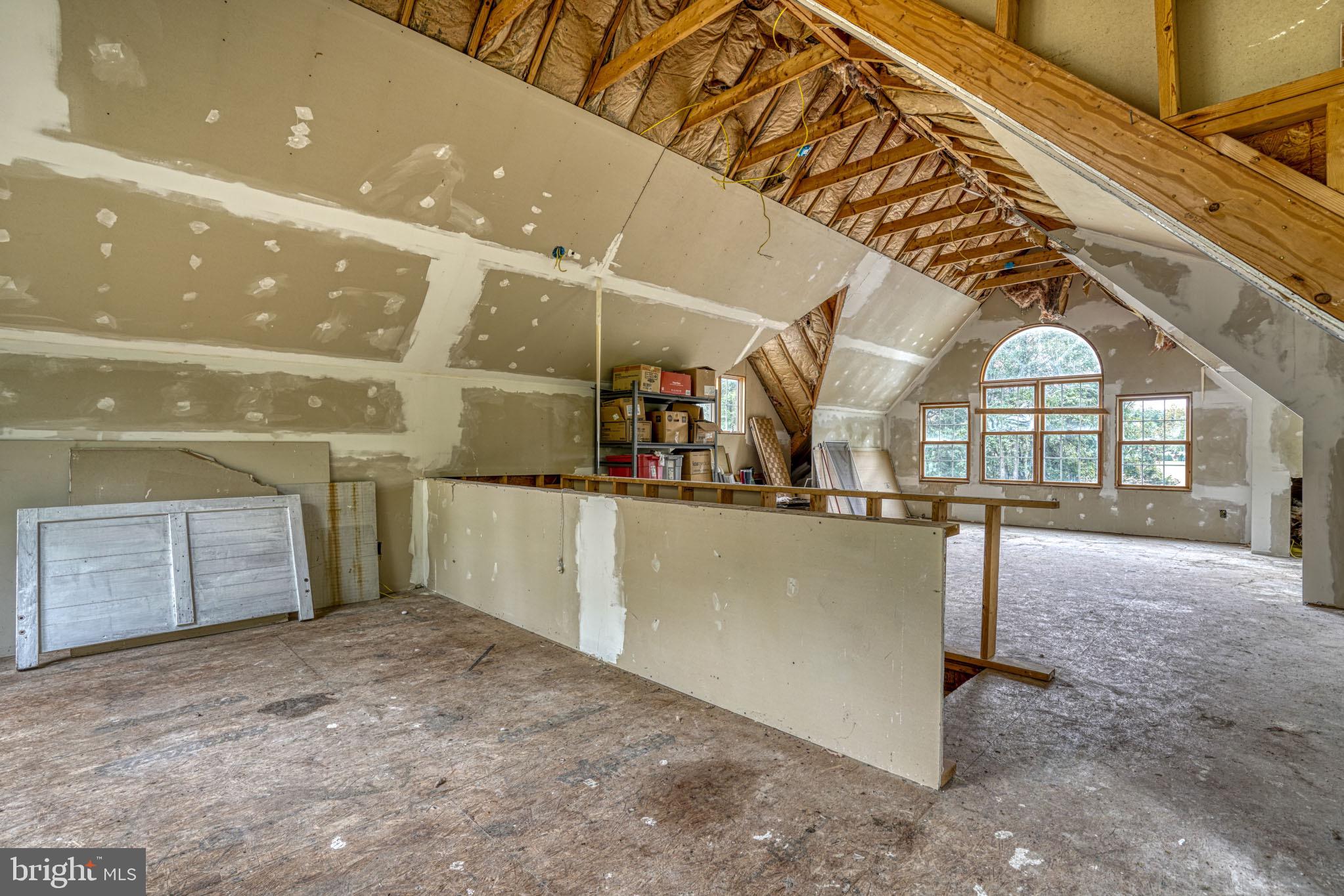 PEAR TREE POINT - Residential