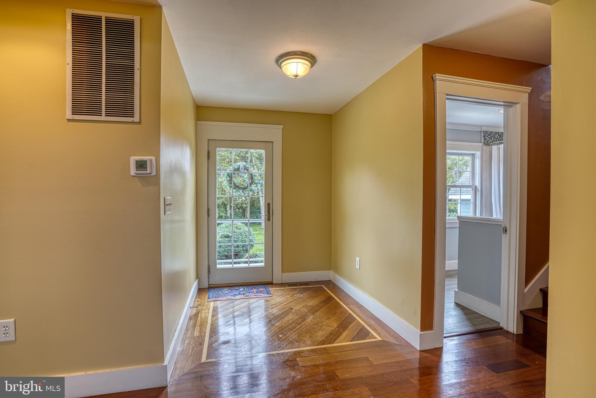 PEAR TREE POINT - Residential