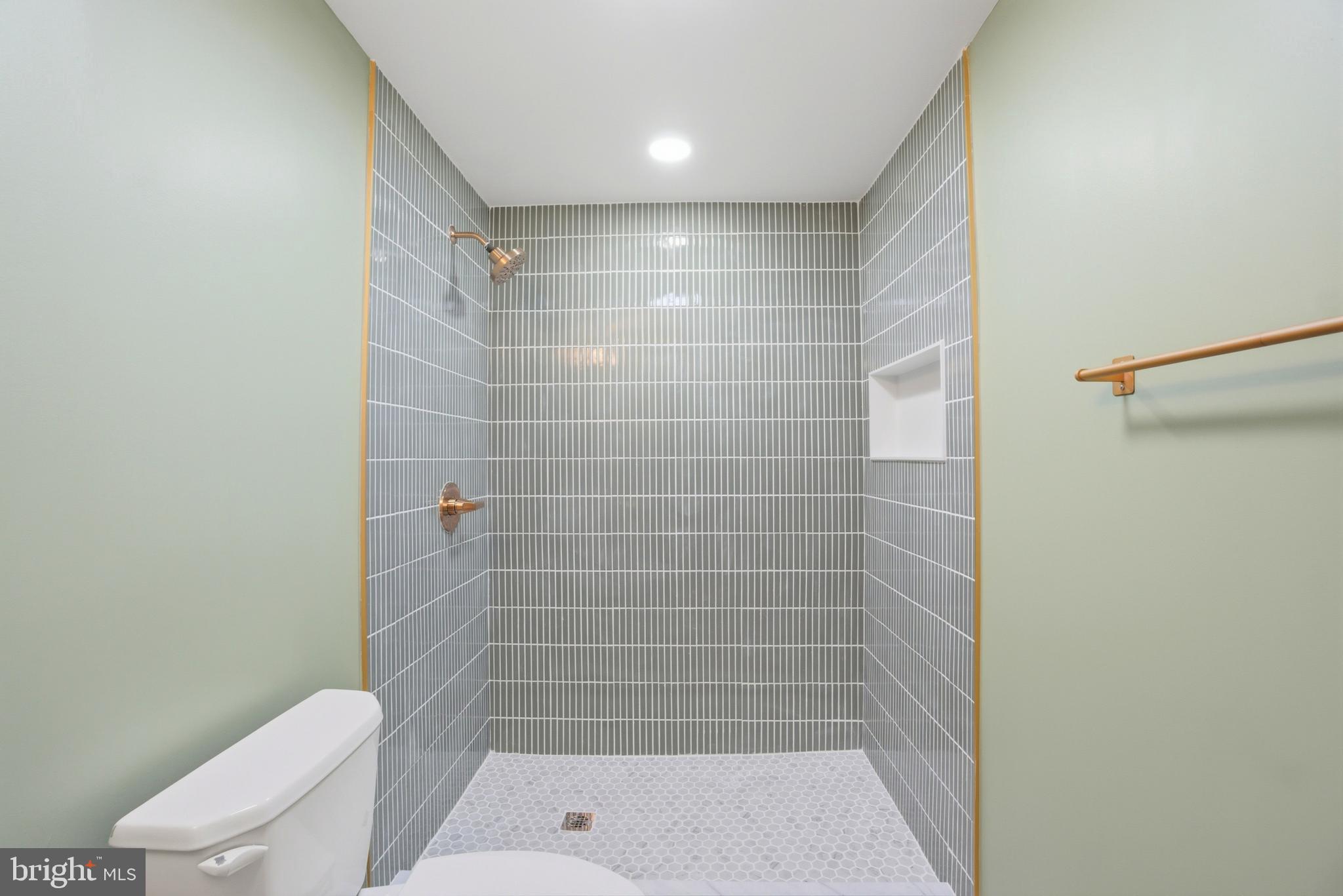 HILLTOP PARK - Residential