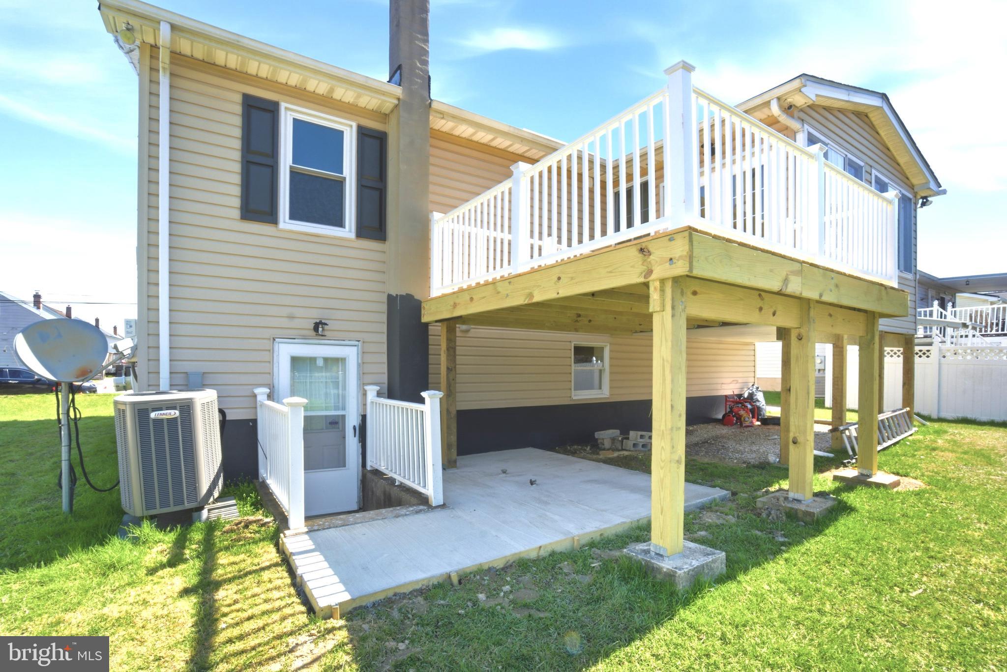 HILLTOP PARK - Residential