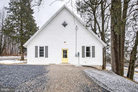 206 MOULSTOWN ROAD ABBOTTSTOWN PA 17301