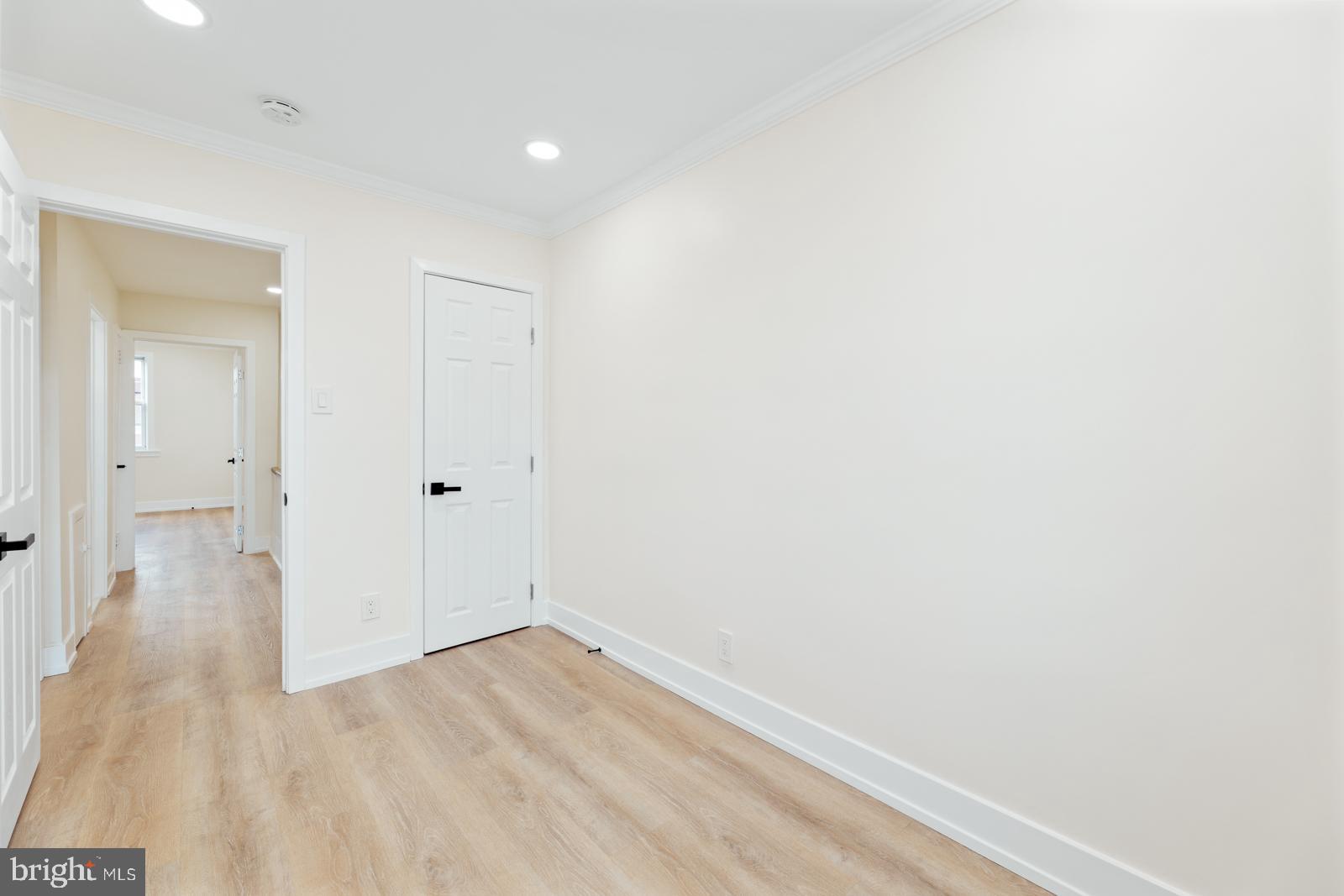 WEST OAK LANE - Residential