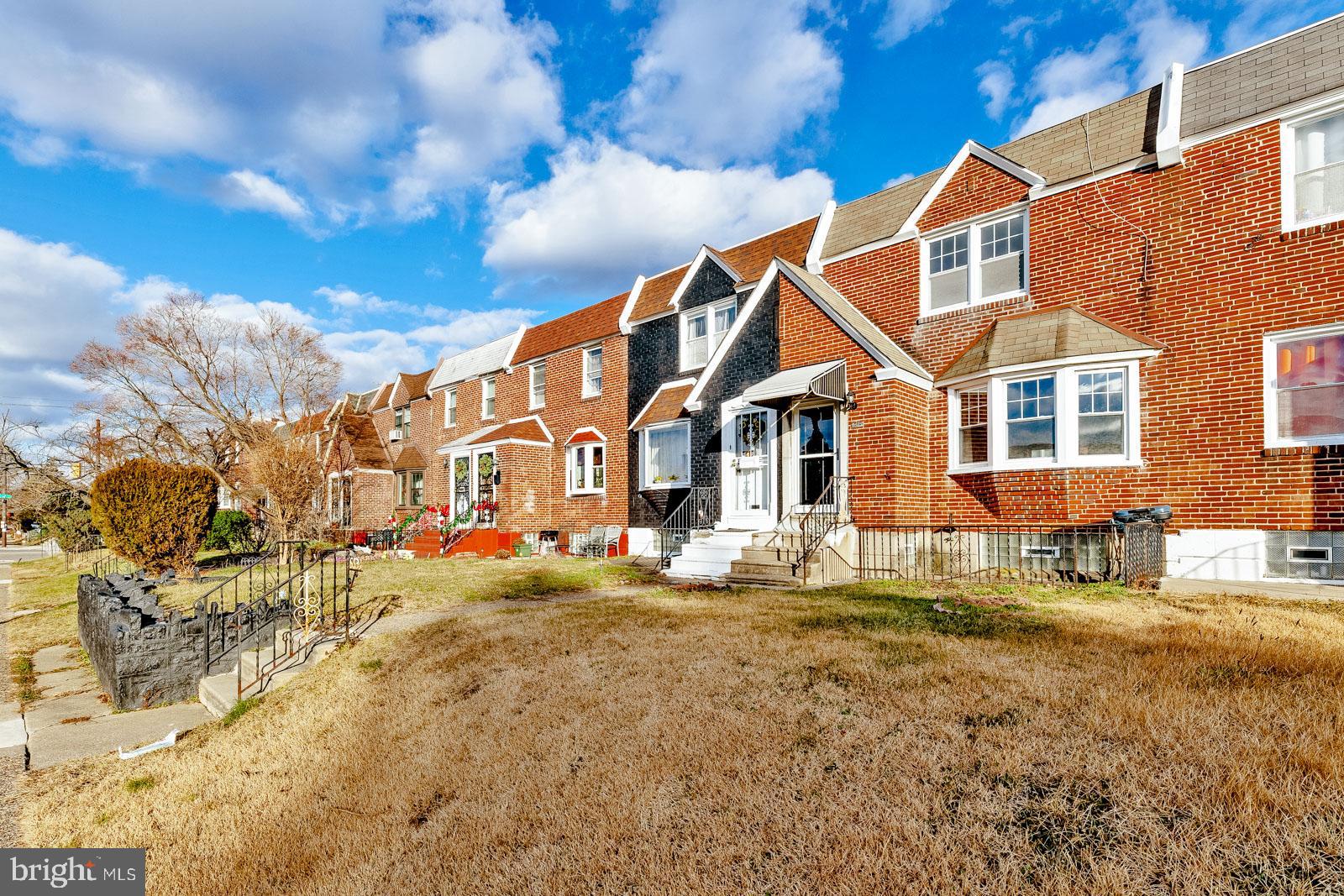 WEST OAK LANE - Residential