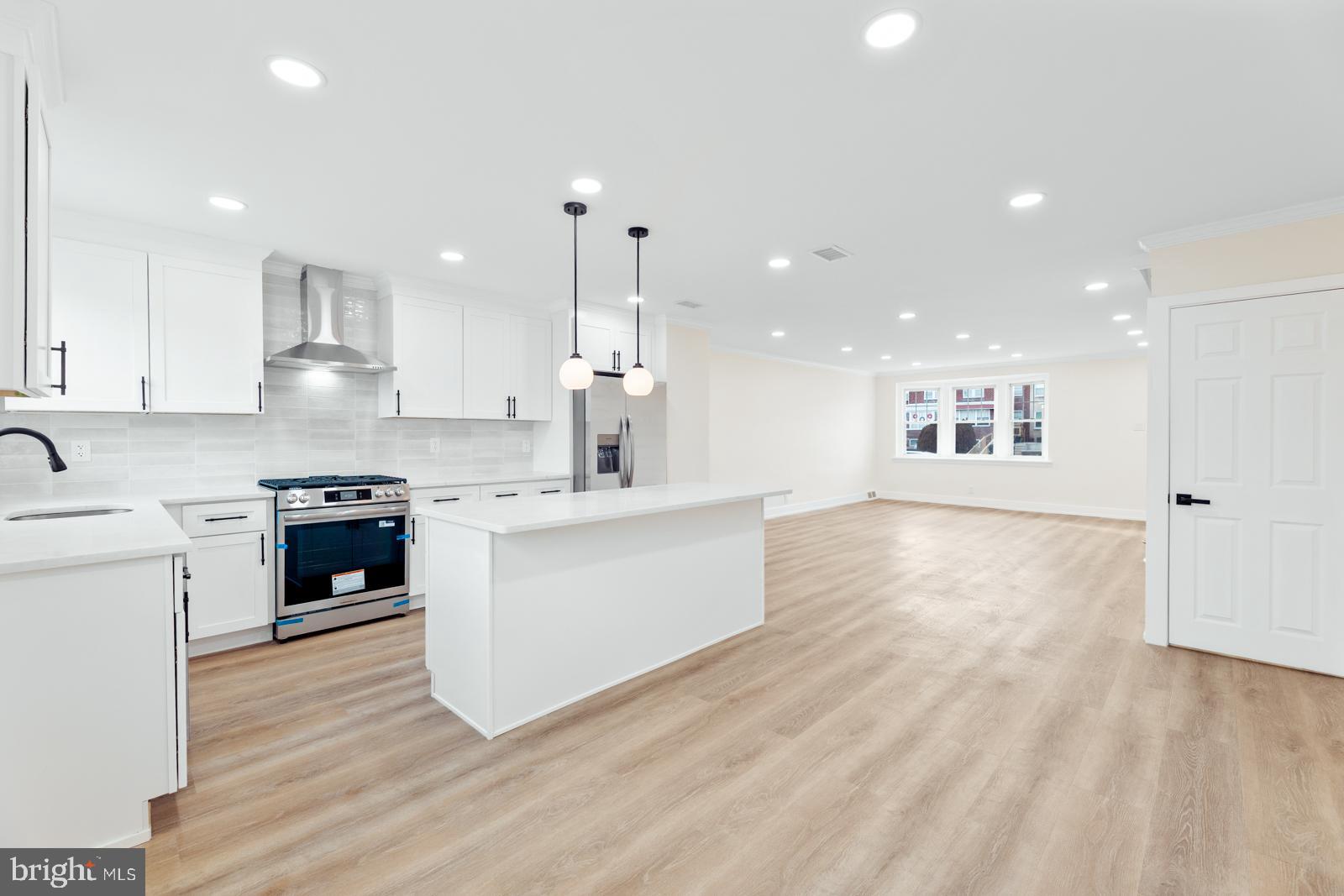 WEST OAK LANE - Residential