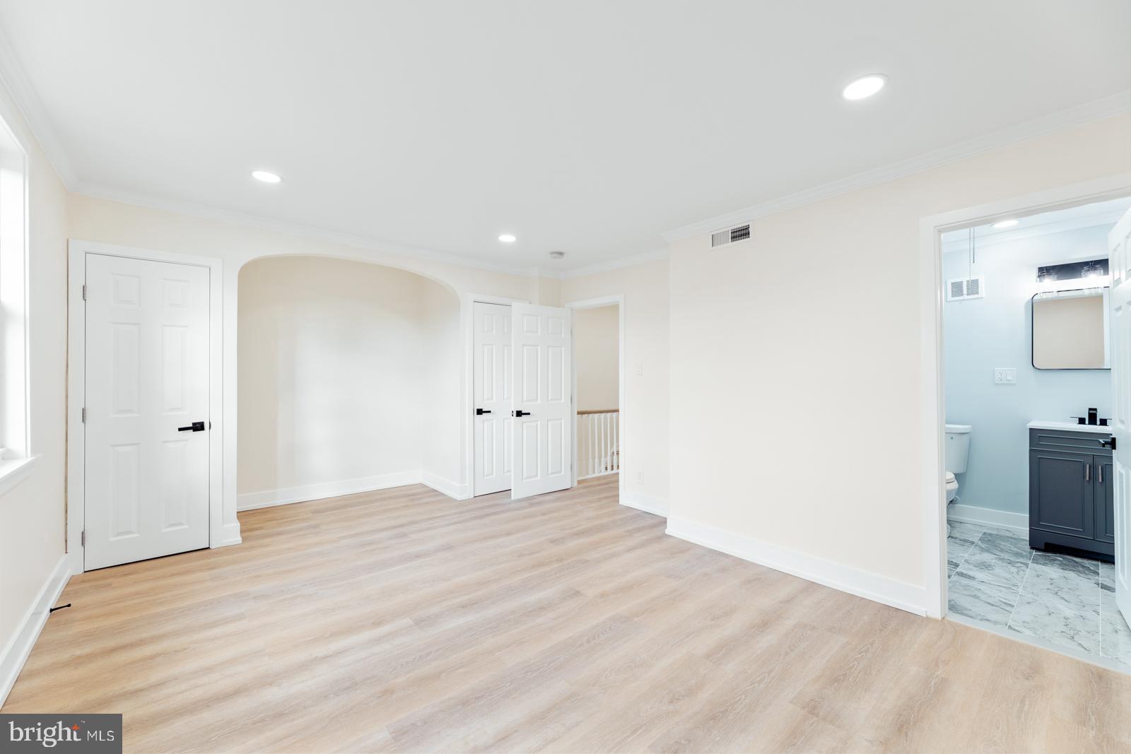 WEST OAK LANE - Residential