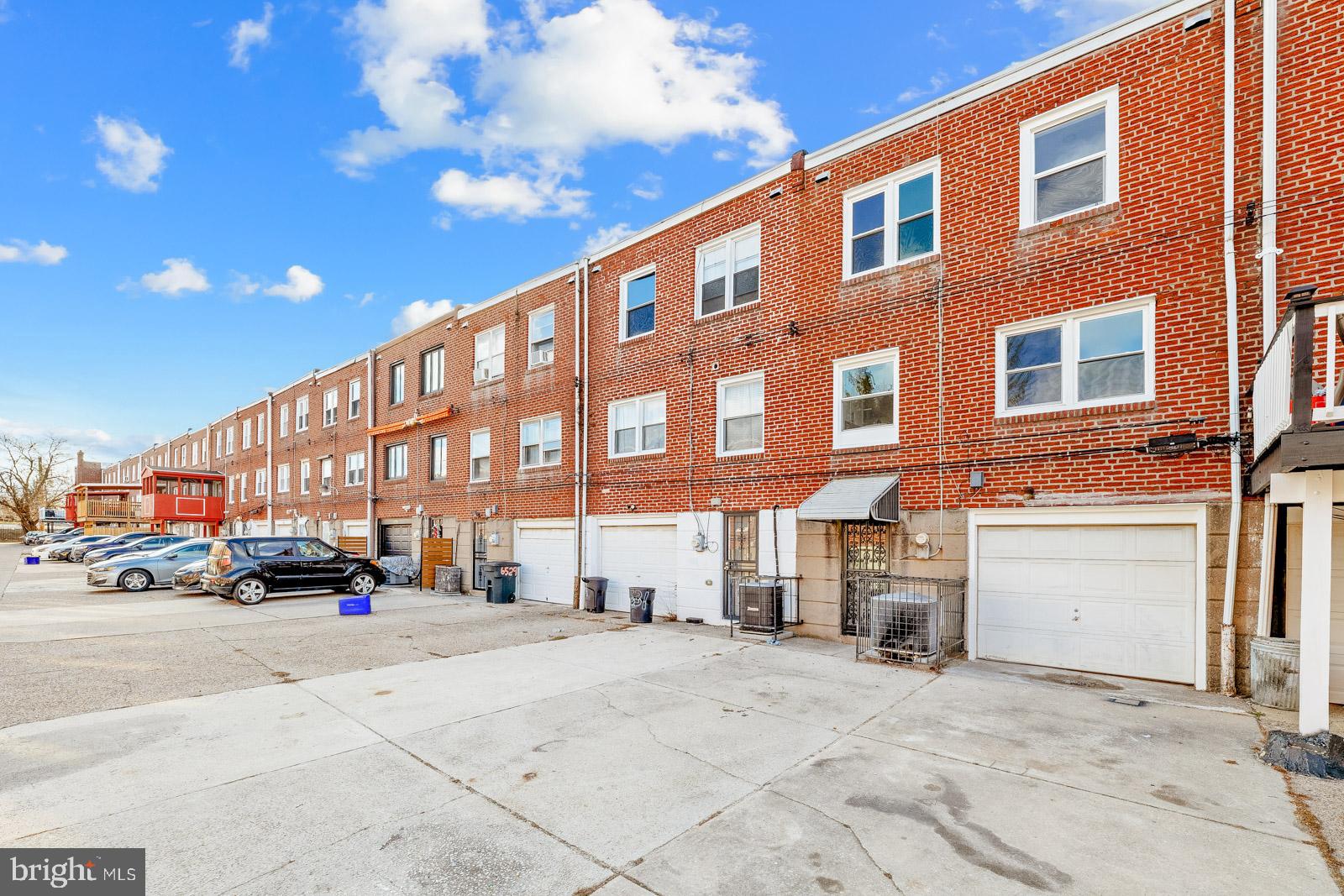 WEST OAK LANE - Residential