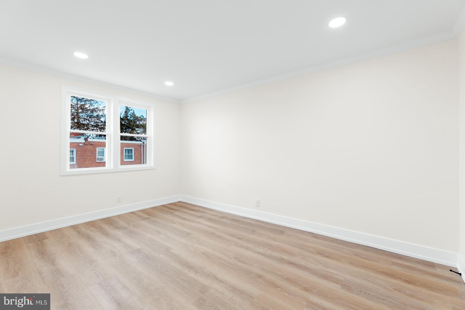 WEST OAK LANE - Residential