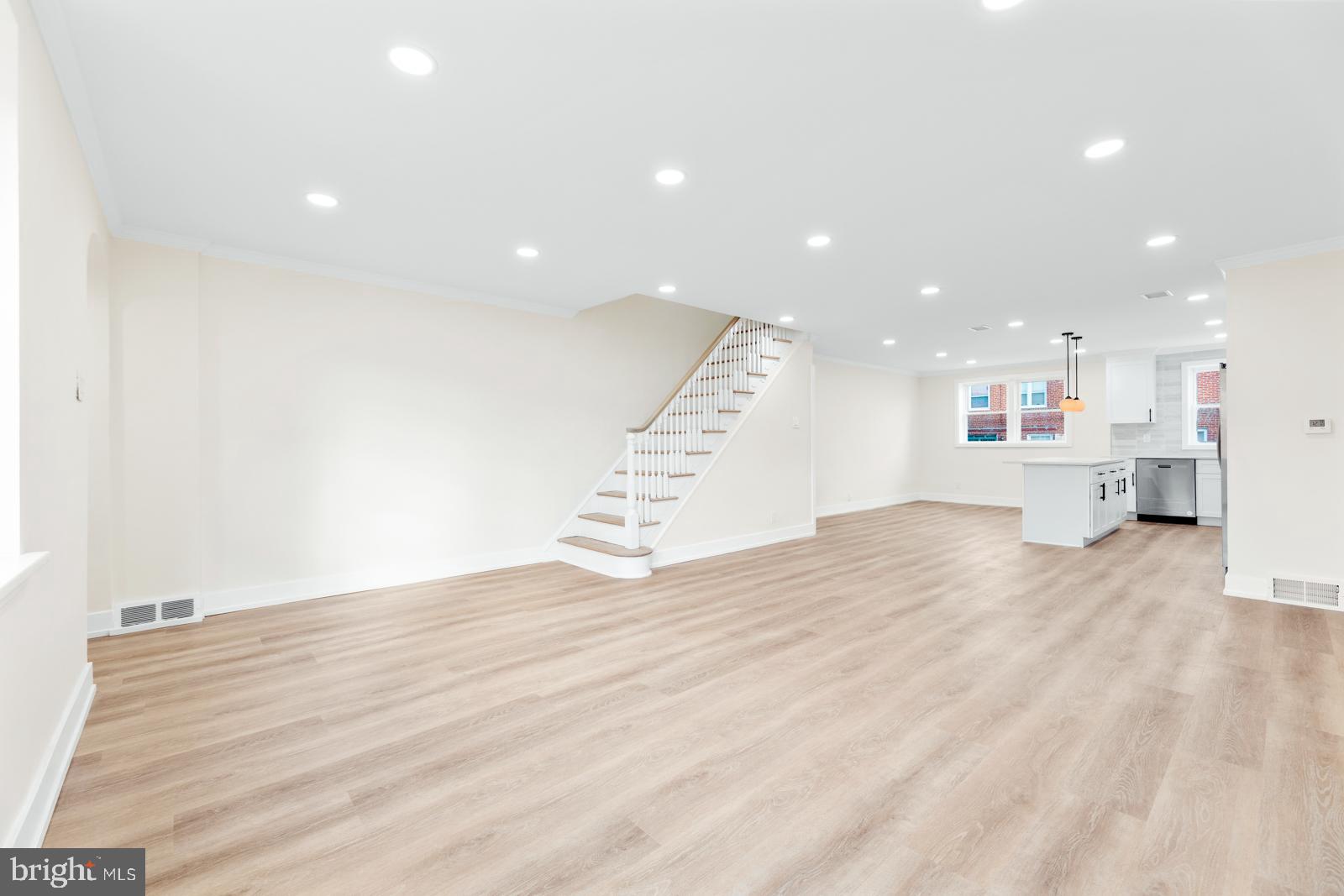 WEST OAK LANE - Residential