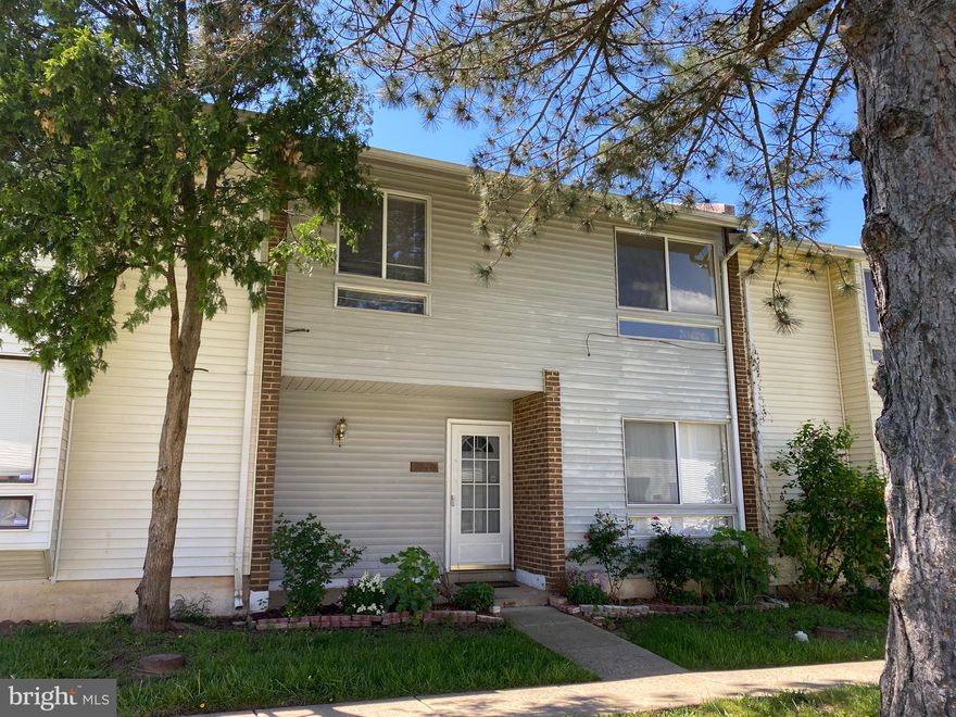 Looking for a buyer that sees the potential in this investment opportunity!  Own this spacious condo in Coverstone. Two assigned parking spaces. Fenced yard for entertaining.  Price NOT YET approved by the bank! Serious buyers ONLY! Cash buyers preferred.