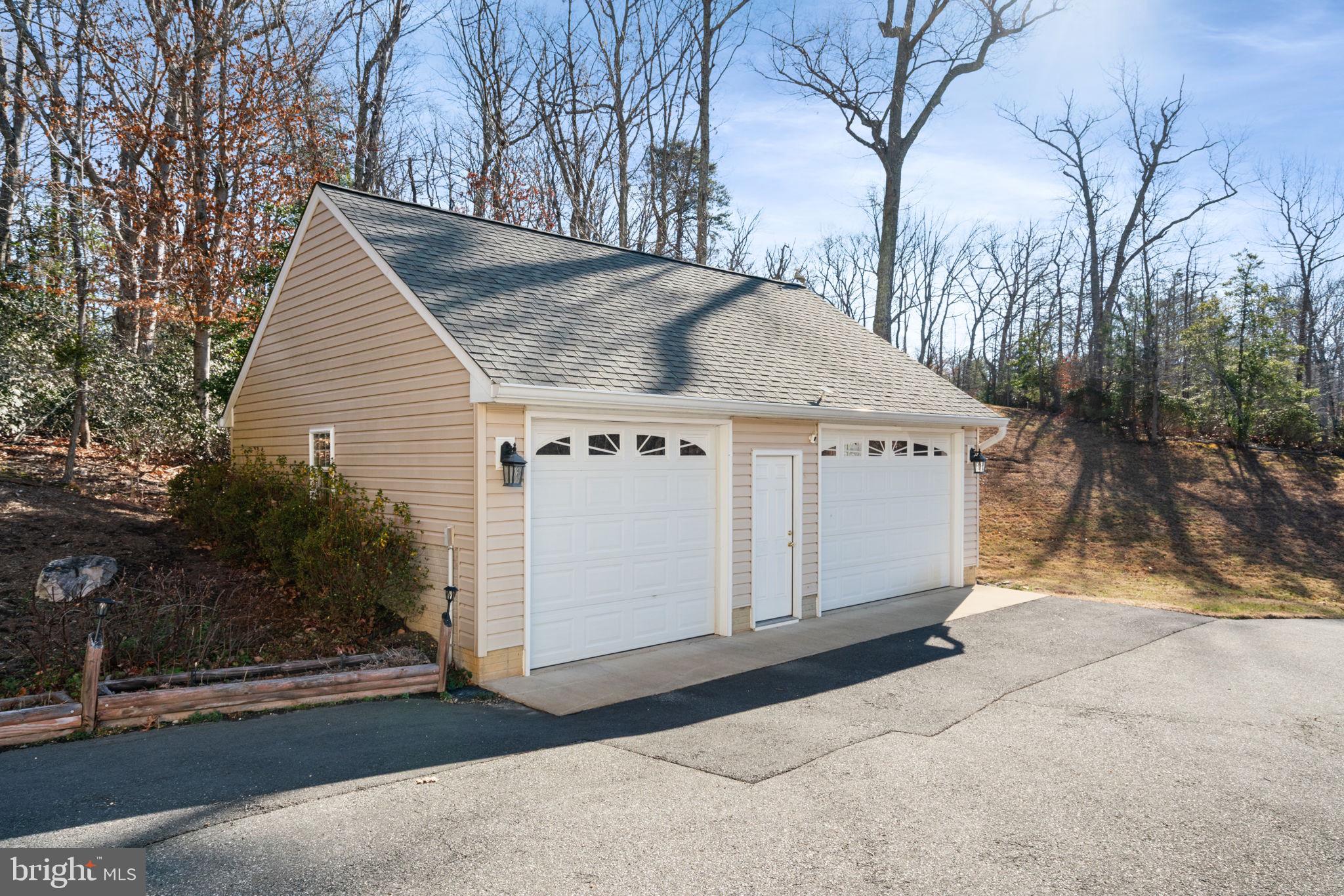 BROOKE RIDGE - Residential