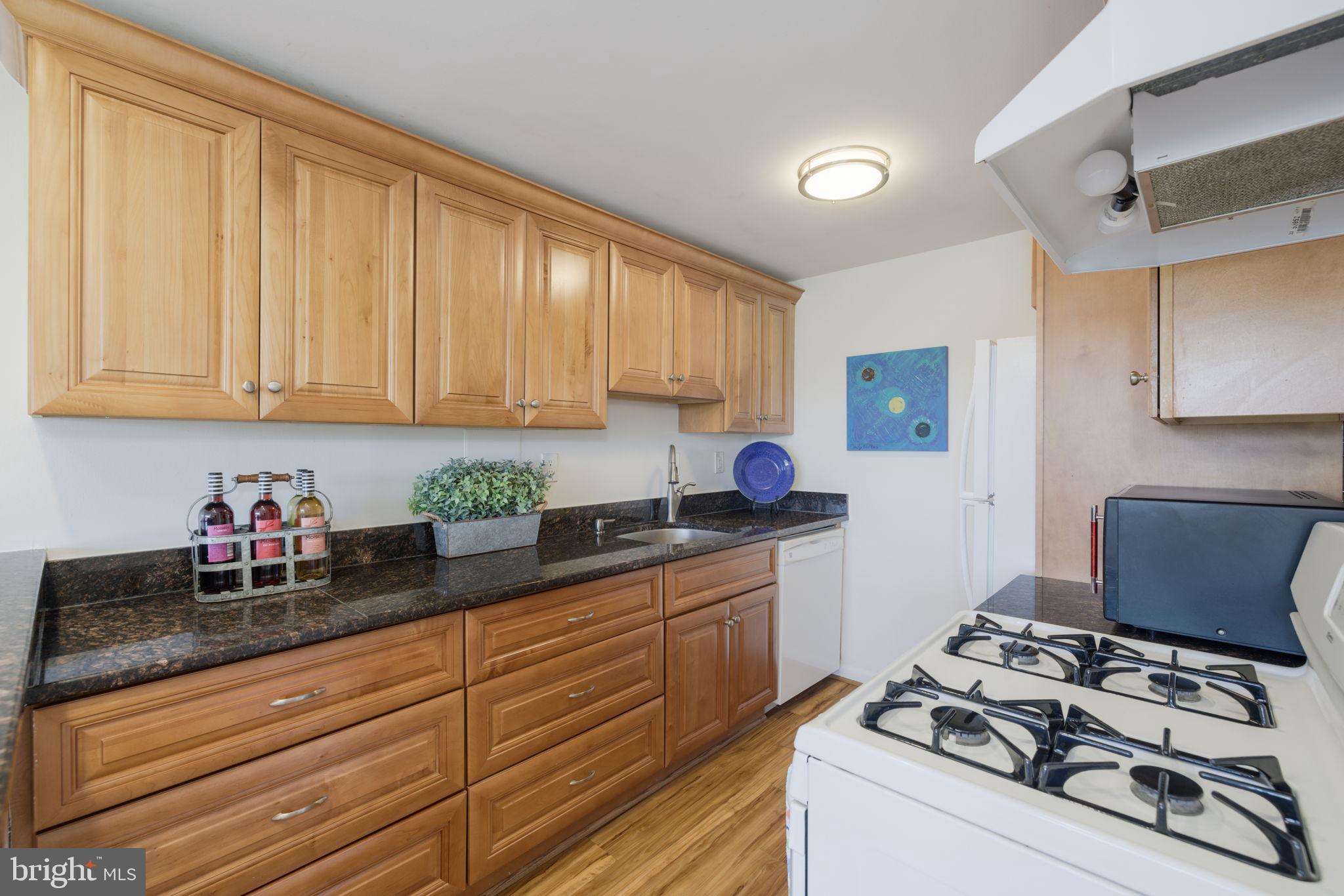 FORTY SIX HUNDRED - Residential