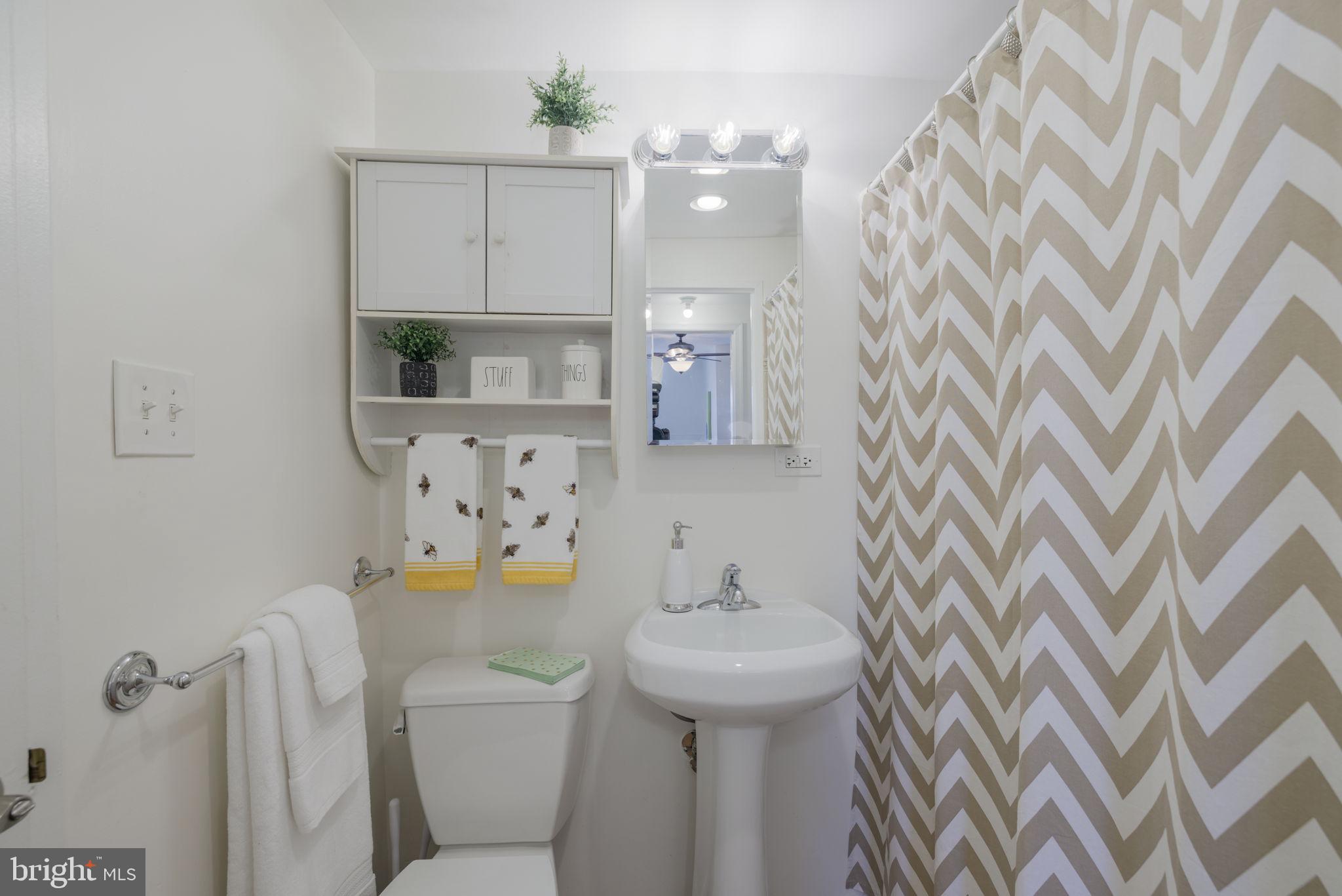 FORTY SIX HUNDRED - Residential