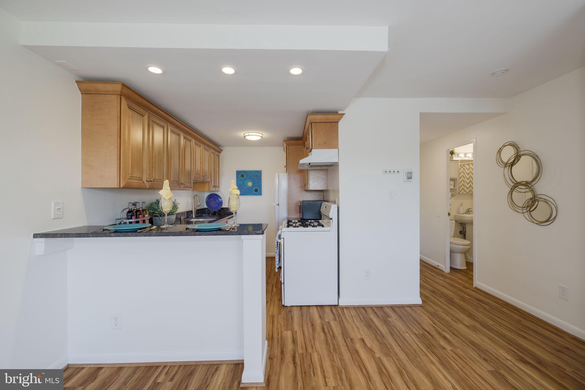 FORTY SIX HUNDRED - Residential