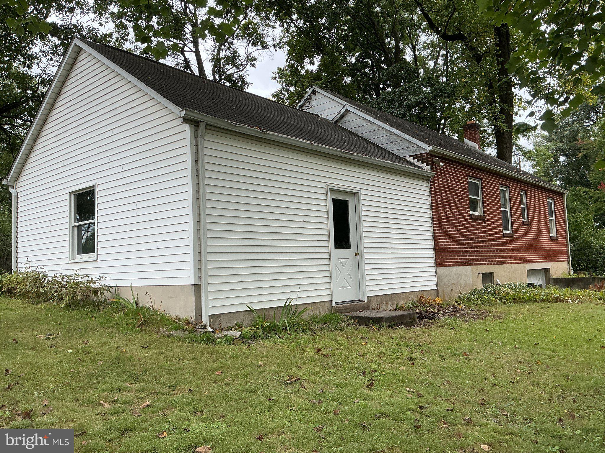 1108 RIDGE ROAD